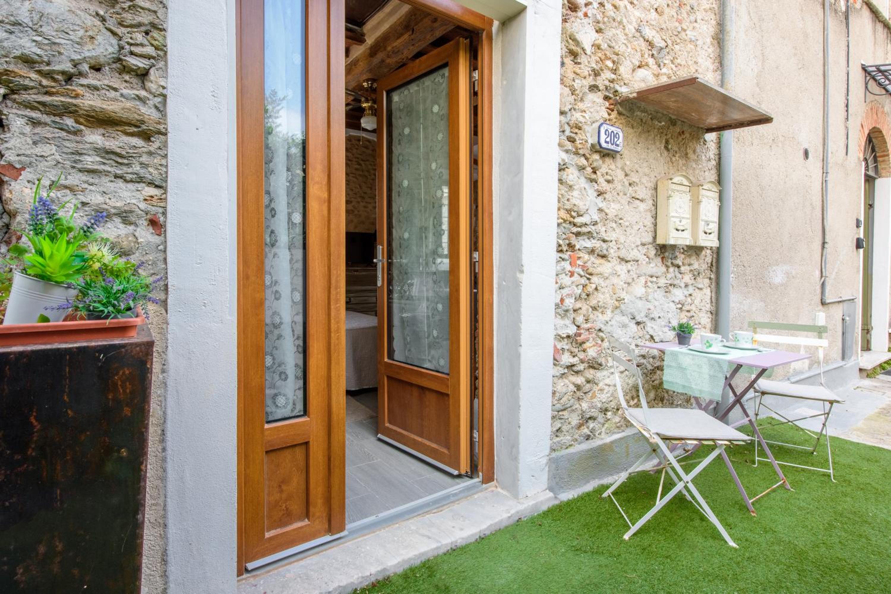 Querceta Suites by Mmega view 3
