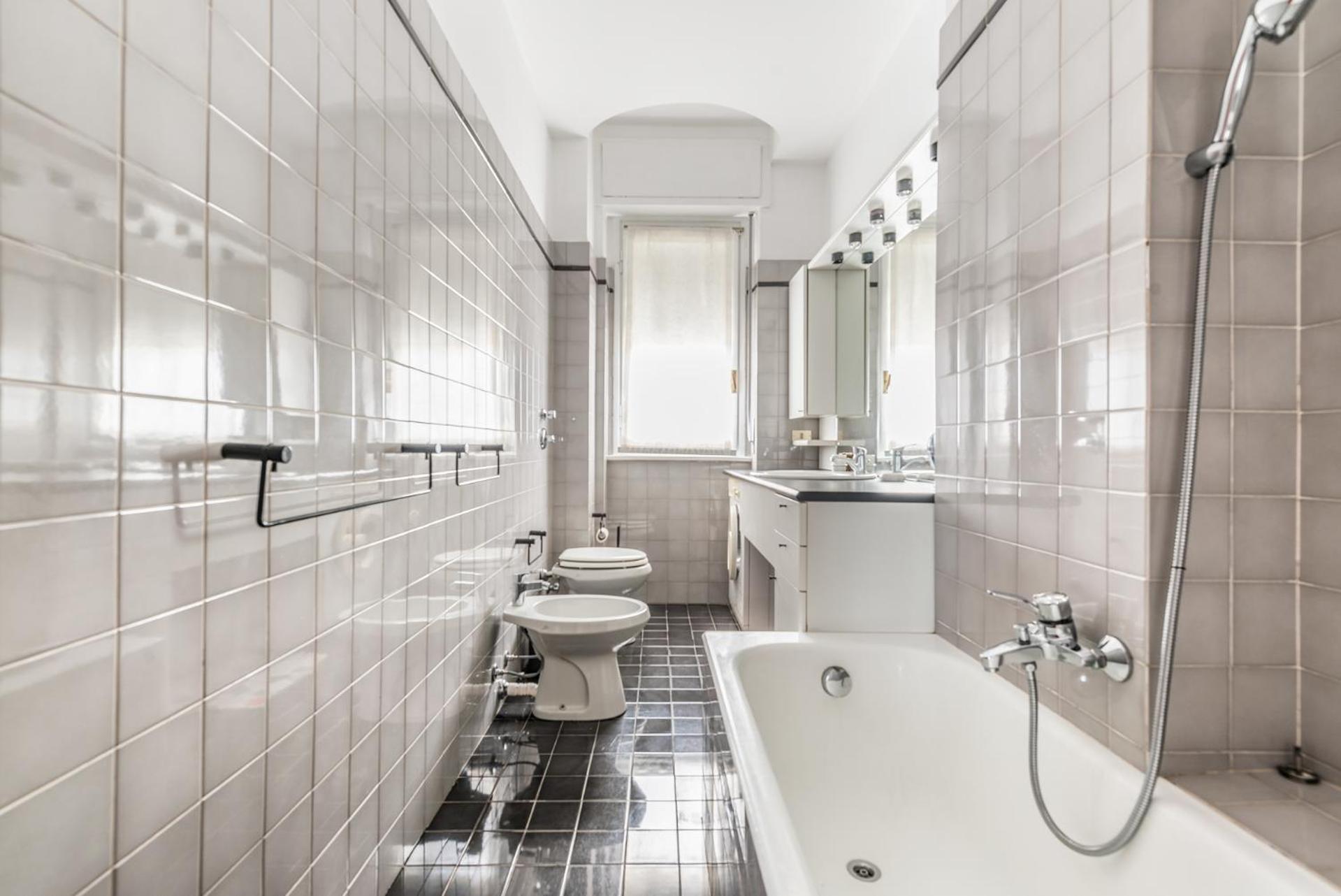 Brand New Milan Corso Sempione- Principe Eugenio