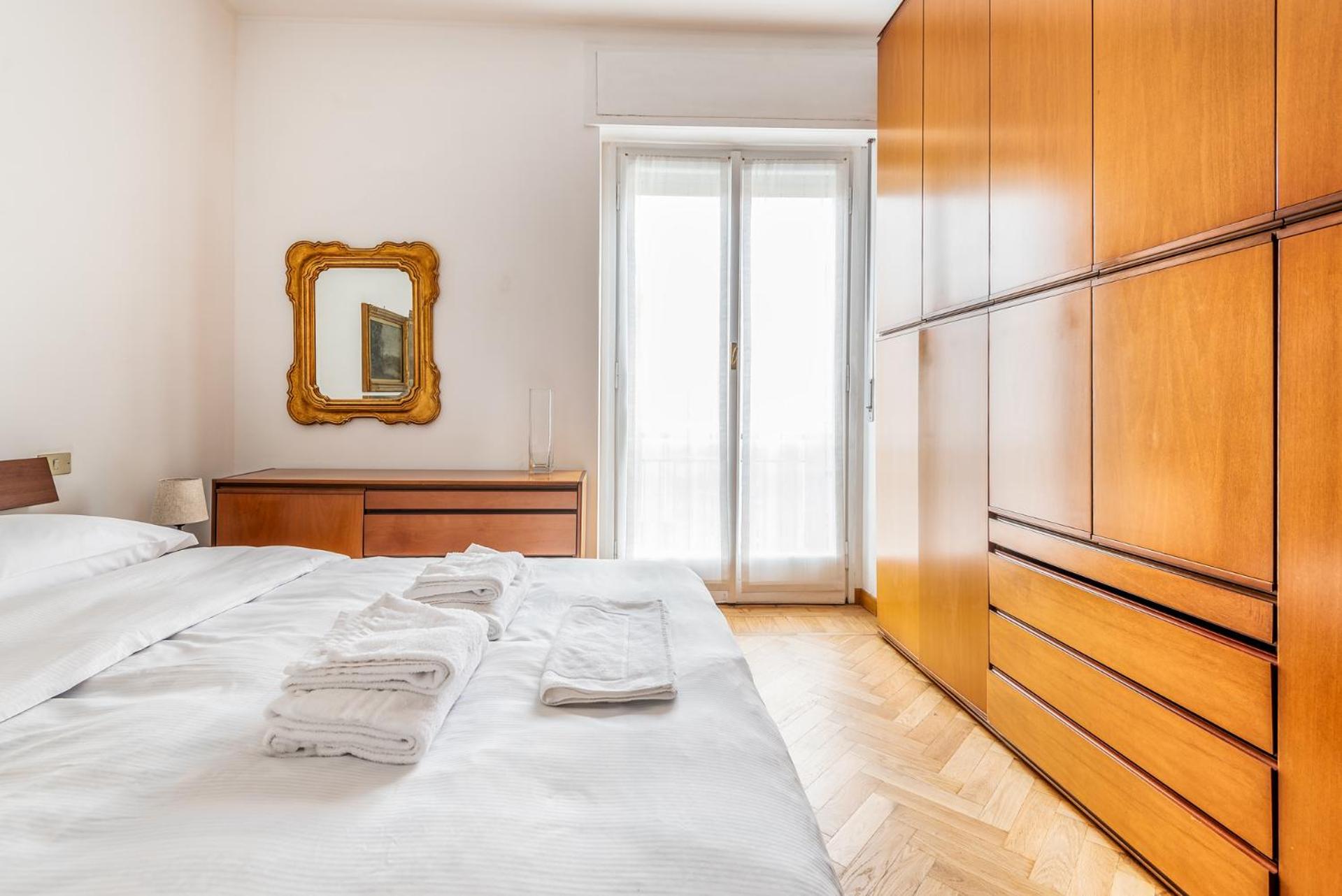 Brand New Milan Corso Sempione- Principe Eugenio