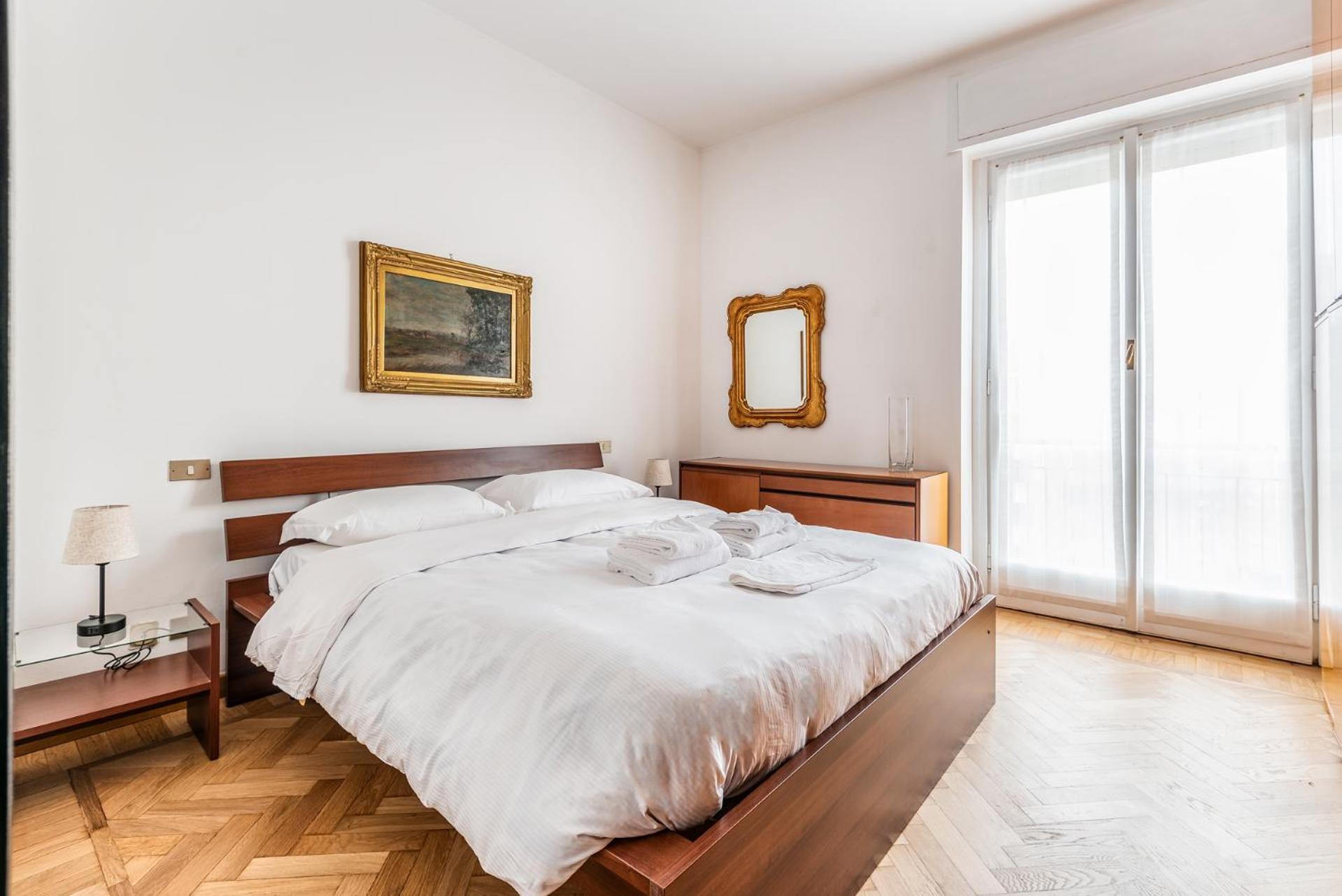 Brand New Milan Corso Sempione- Principe Eugenio