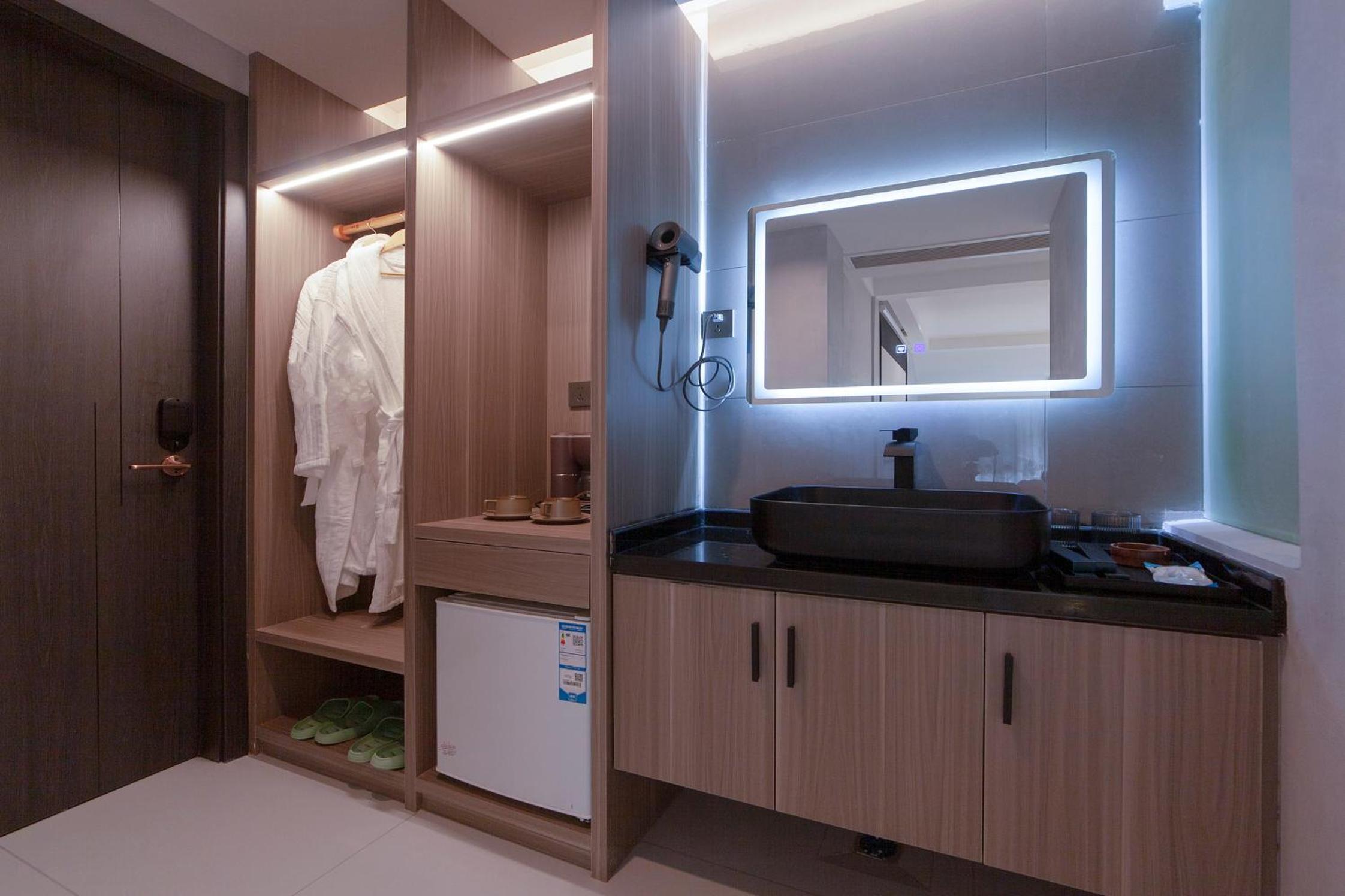 Shan Ye Light Luxury Smart Courtyard Hotel Zhangjiajie Wulingyuan National Forest Park Branch
