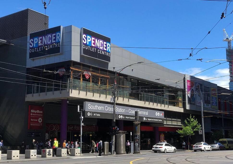1BR CBD Opposite Southern Cross & Marvel Stadium!