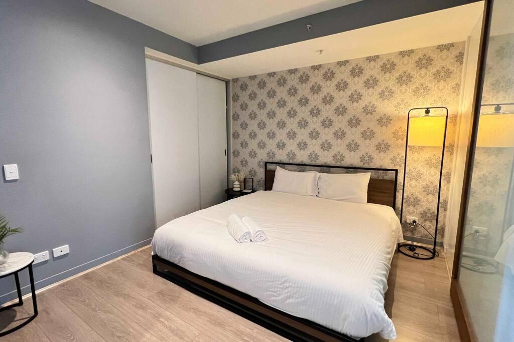 1BR CBD Opposite Southern Cross & Marvel Stadium!