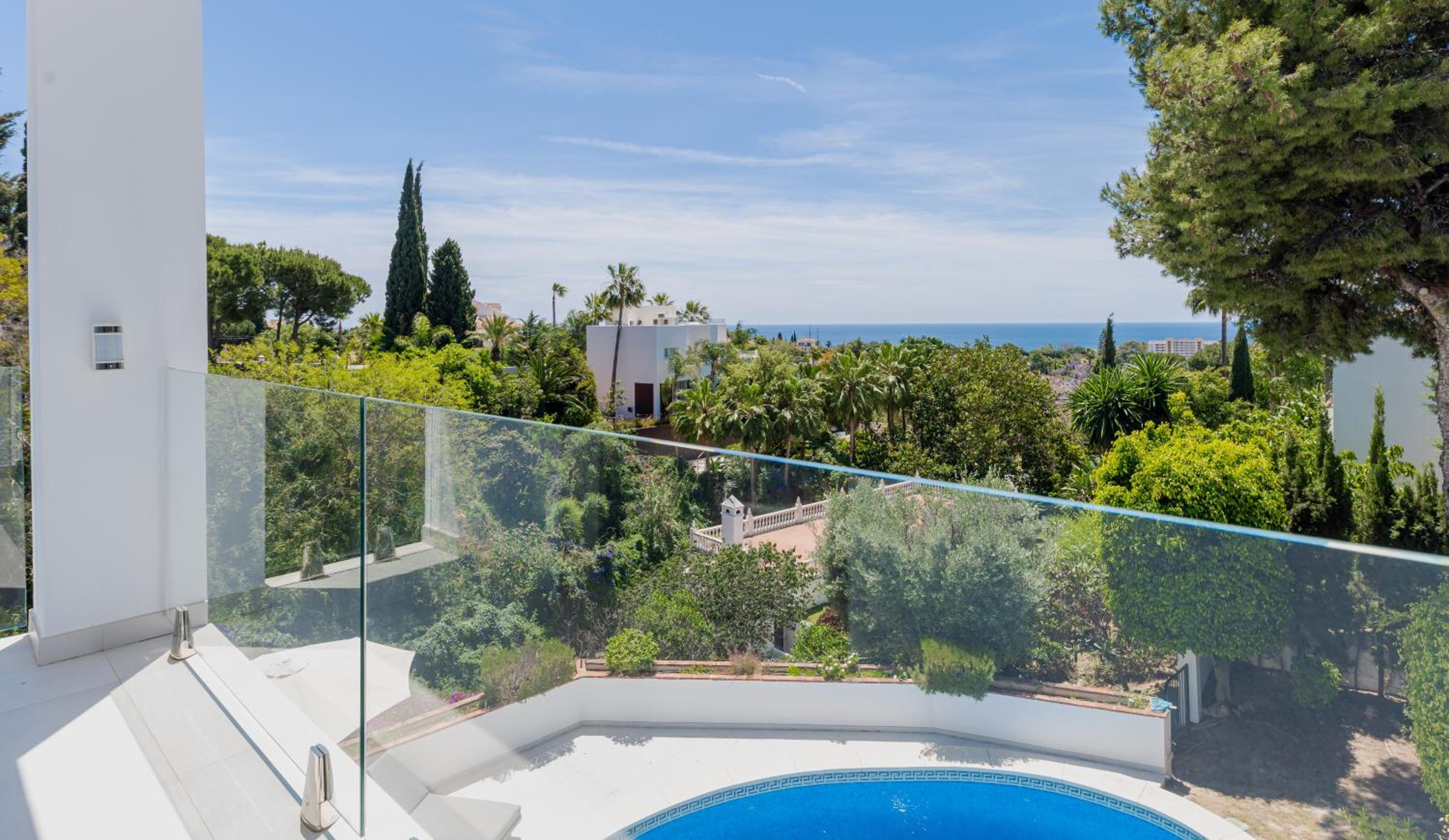 Wonderful Villa Near Beach with Mediterranean Views