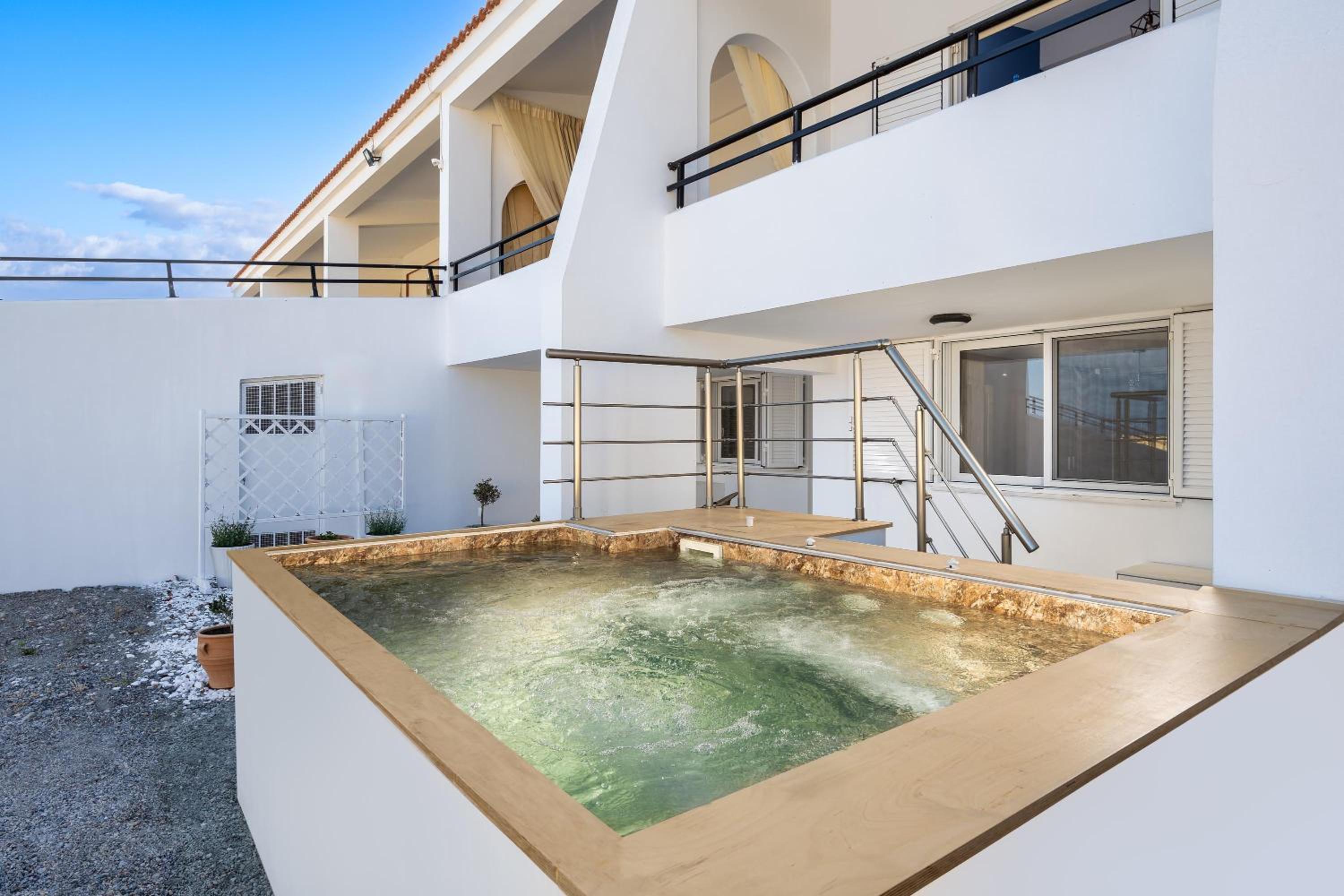 Psychedelia Beach House view 3