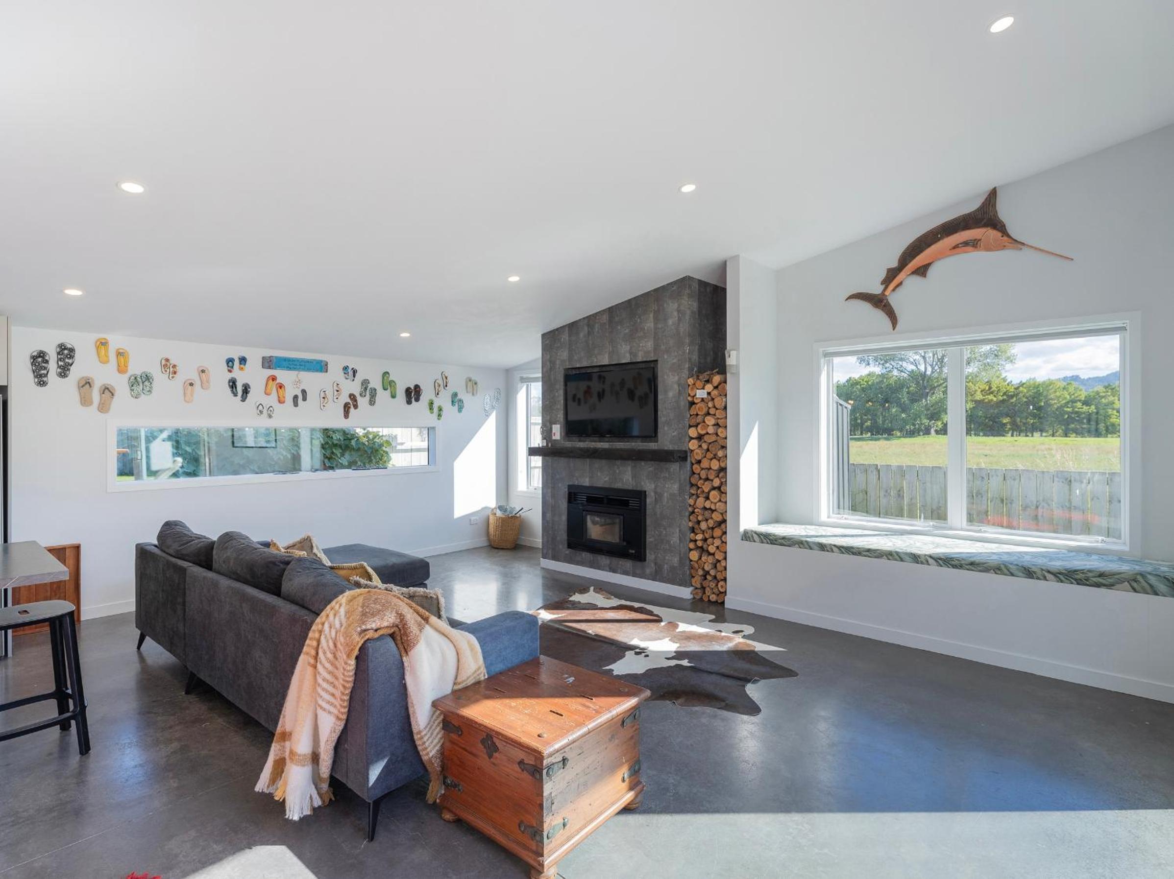The Summer Stunner - Whitianga Holiday Home