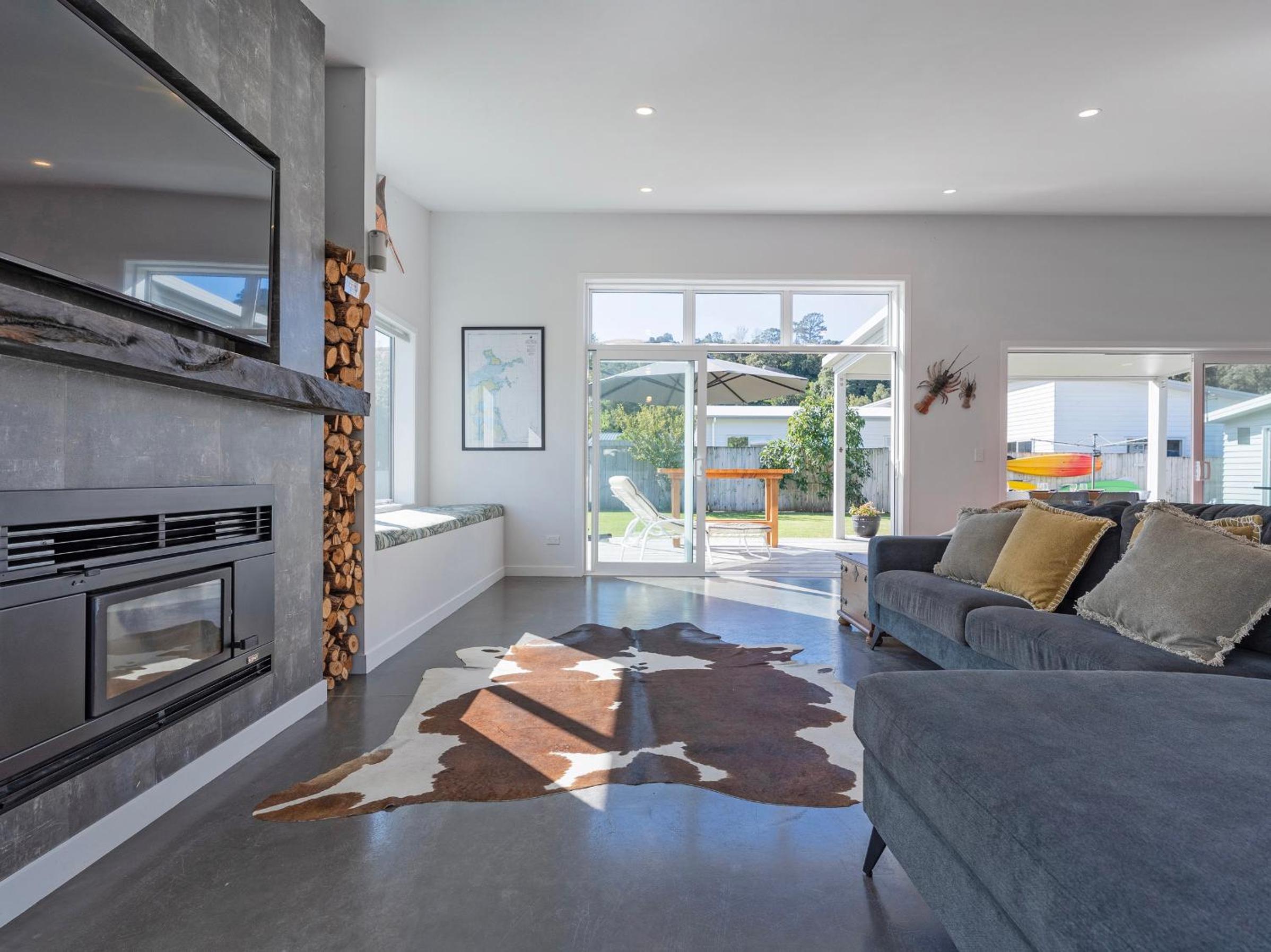 The Summer Stunner - Whitianga Holiday Home