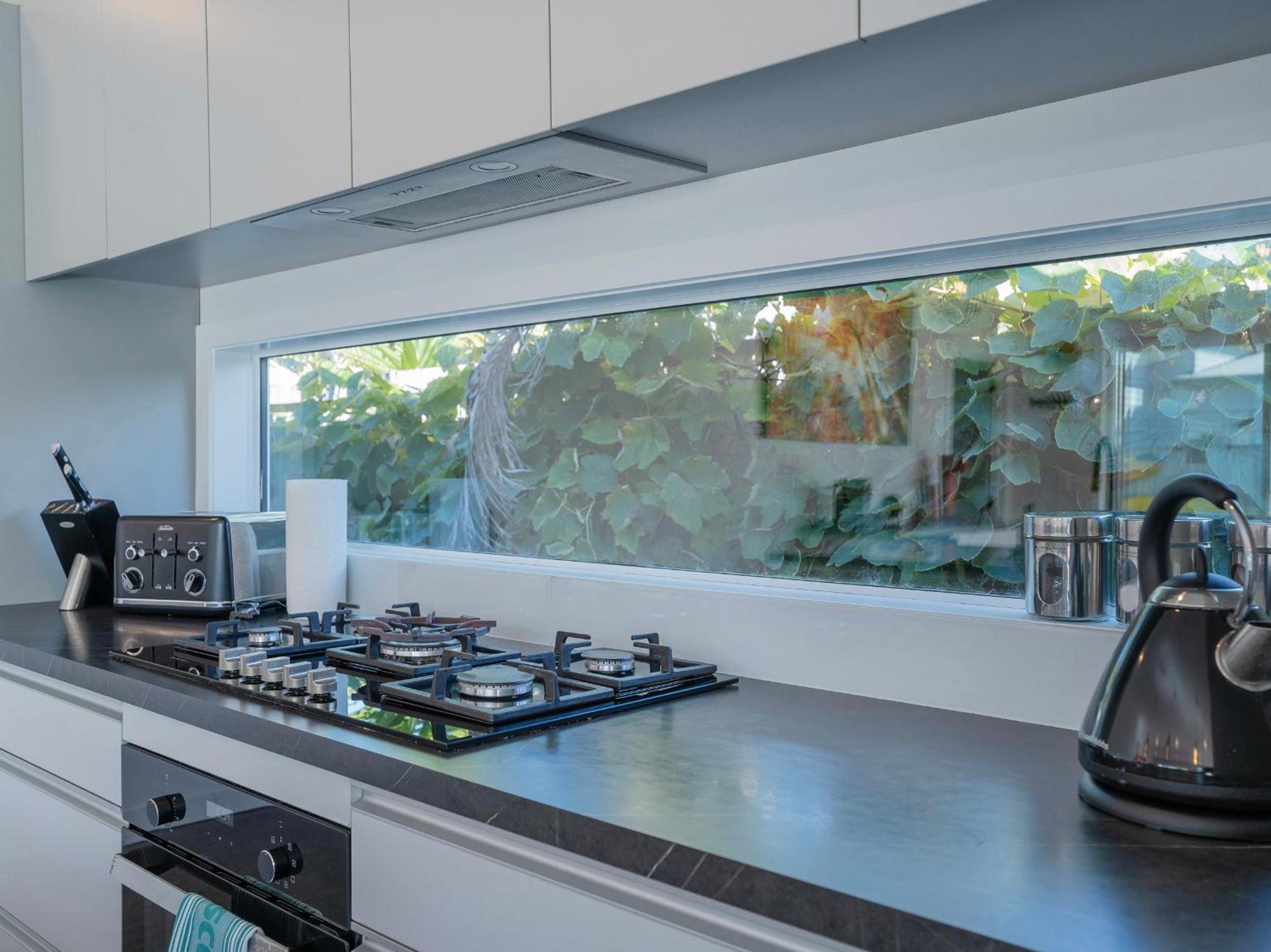 The Summer Stunner - Whitianga Holiday Home
