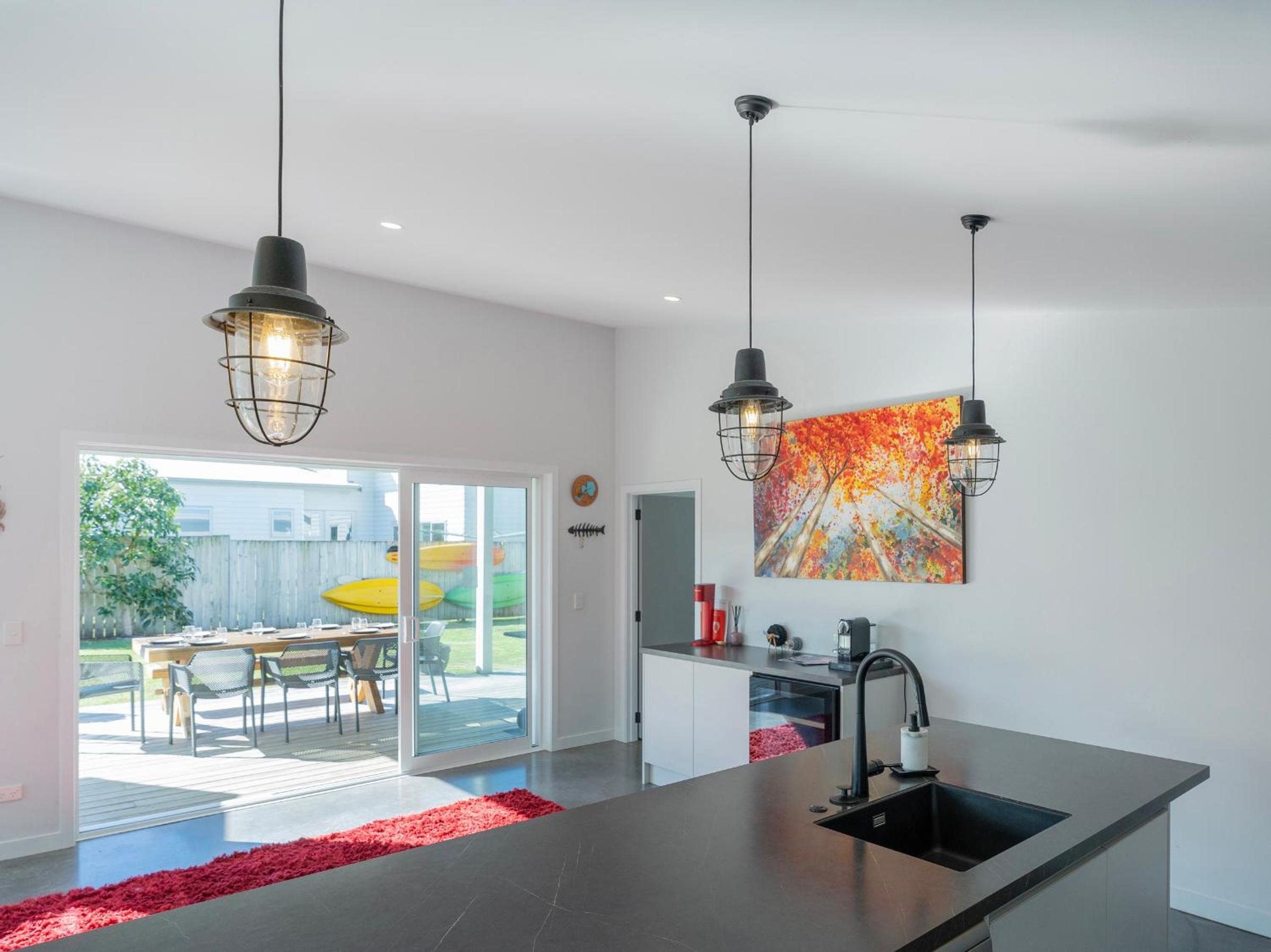 The Summer Stunner - Whitianga Holiday Home