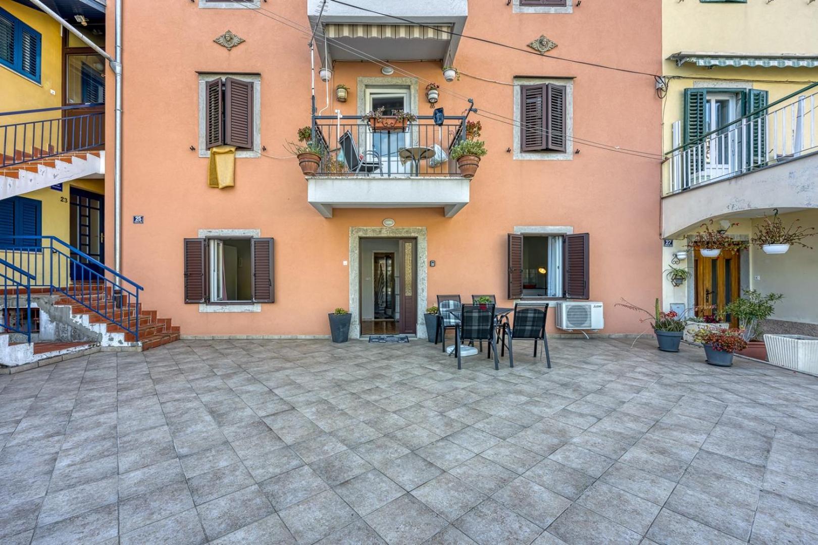 Apartment Riva 1001 photo 1