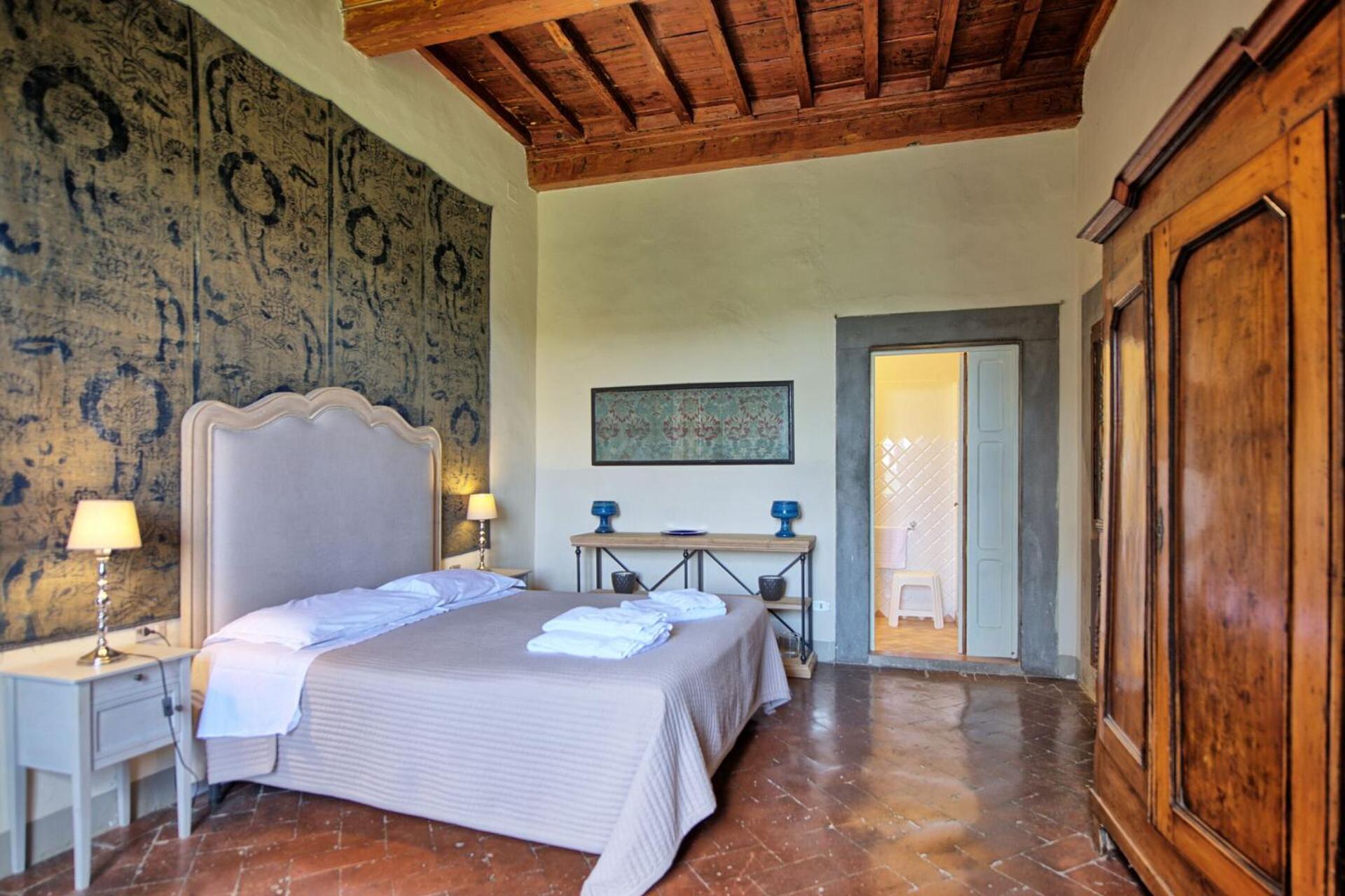 Castello di Montegufoni by PosarelliVillas