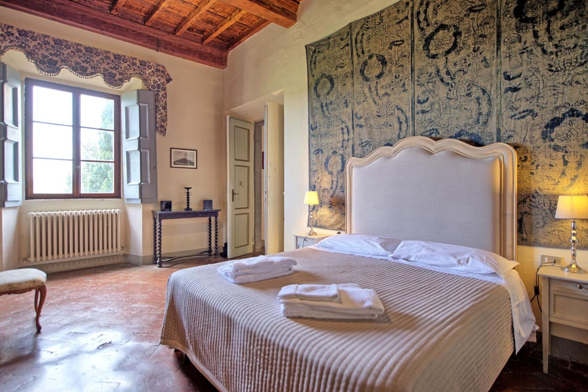 Castello di Montegufoni by PosarelliVillas
