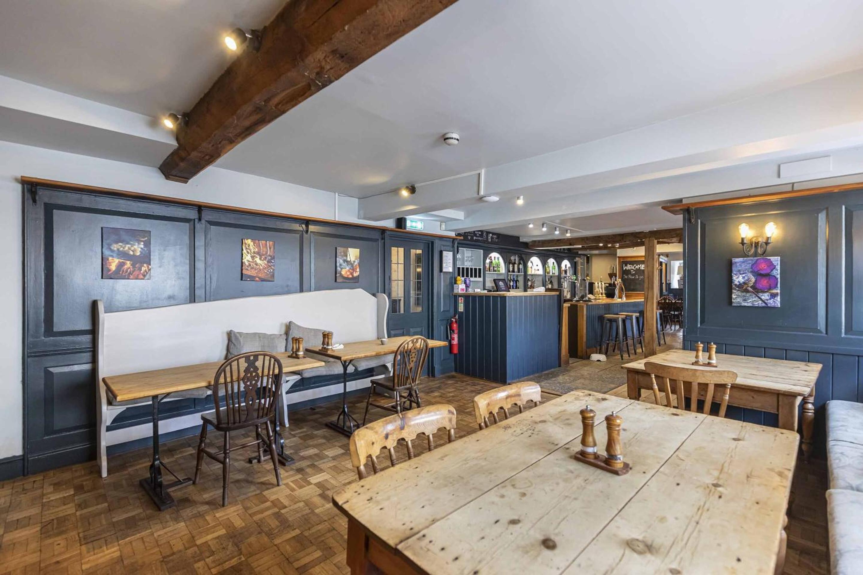 Fleur de Lys Inn, Cranborne