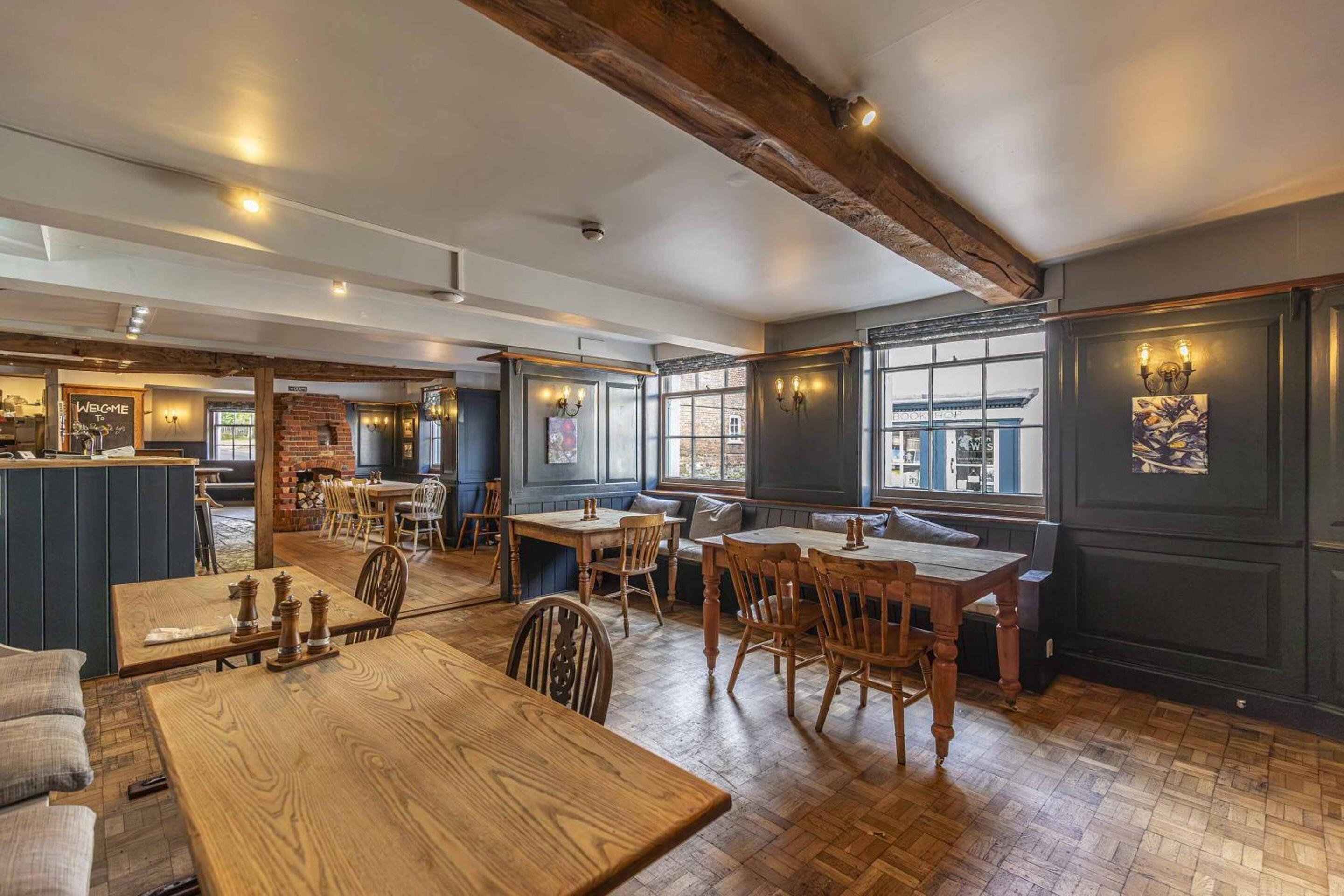 Fleur de Lys Inn, Cranborne
