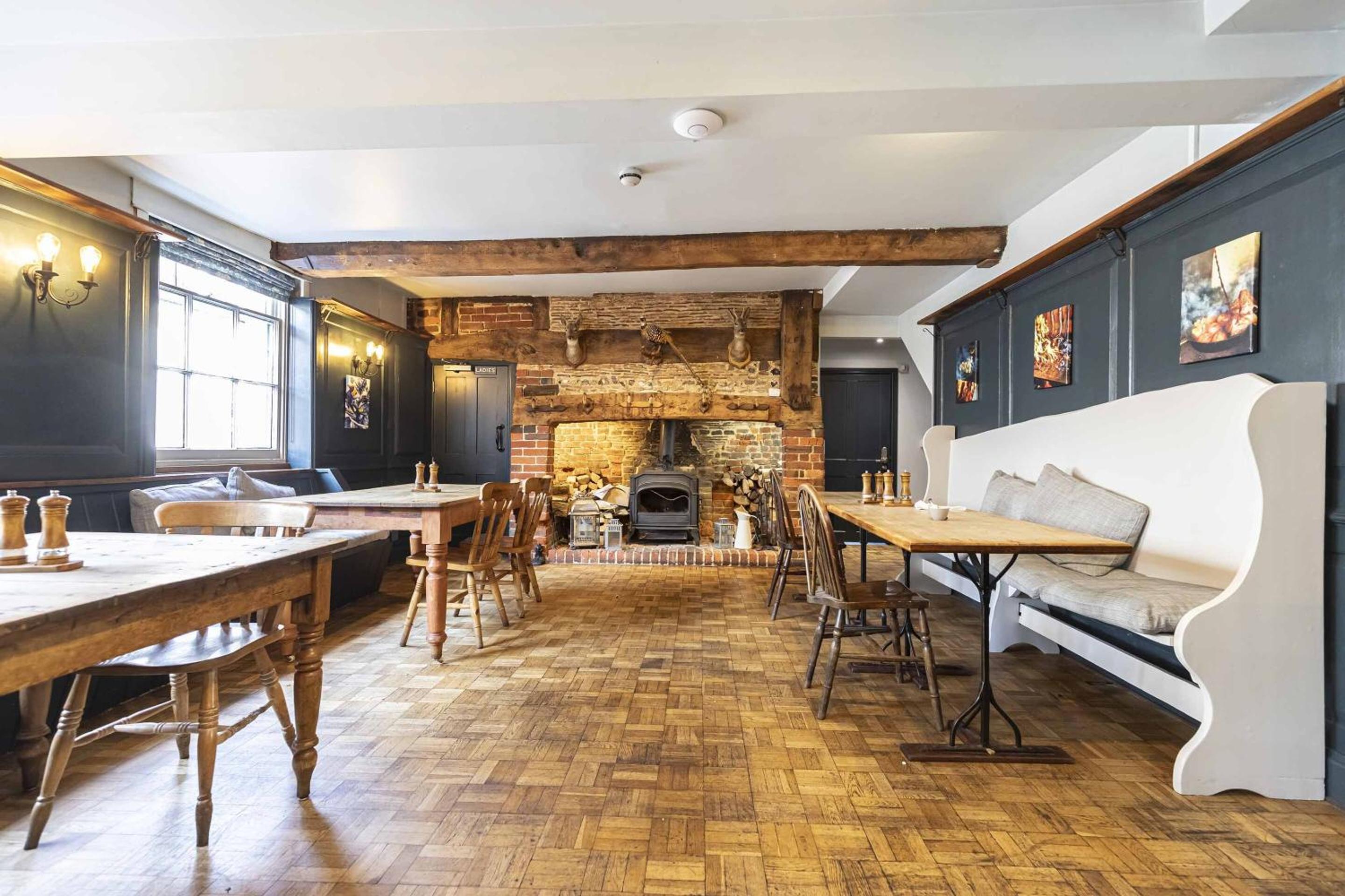 Fleur de Lys Inn, Cranborne