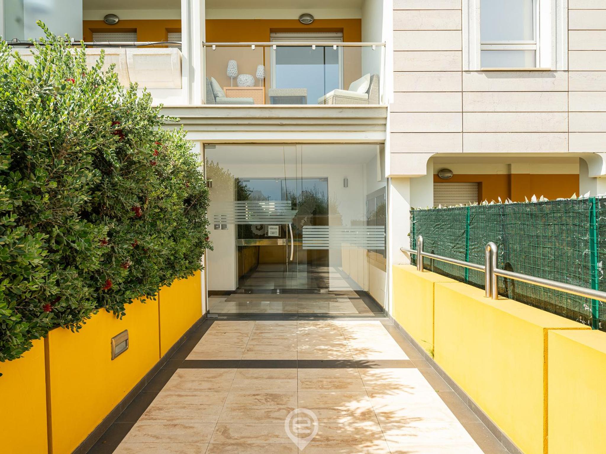 Estay - Green Oasis Apartment - AirCon - WiFi