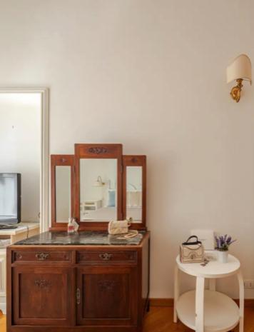 SAN PIETRO VATICAN AREA LARGE APARTMENT - near SUBWAY