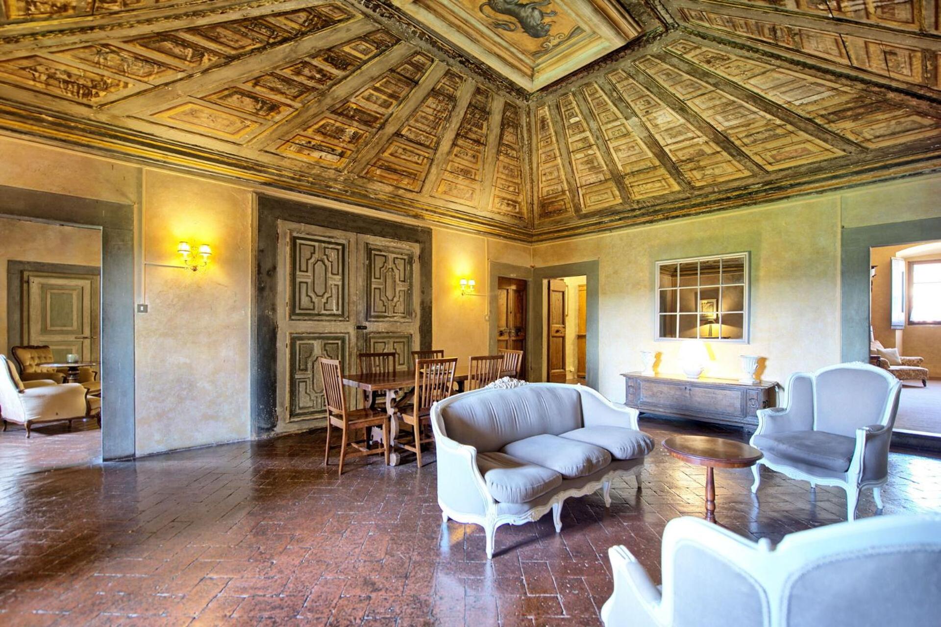 Castello di Montegufoni by PosarelliVillas