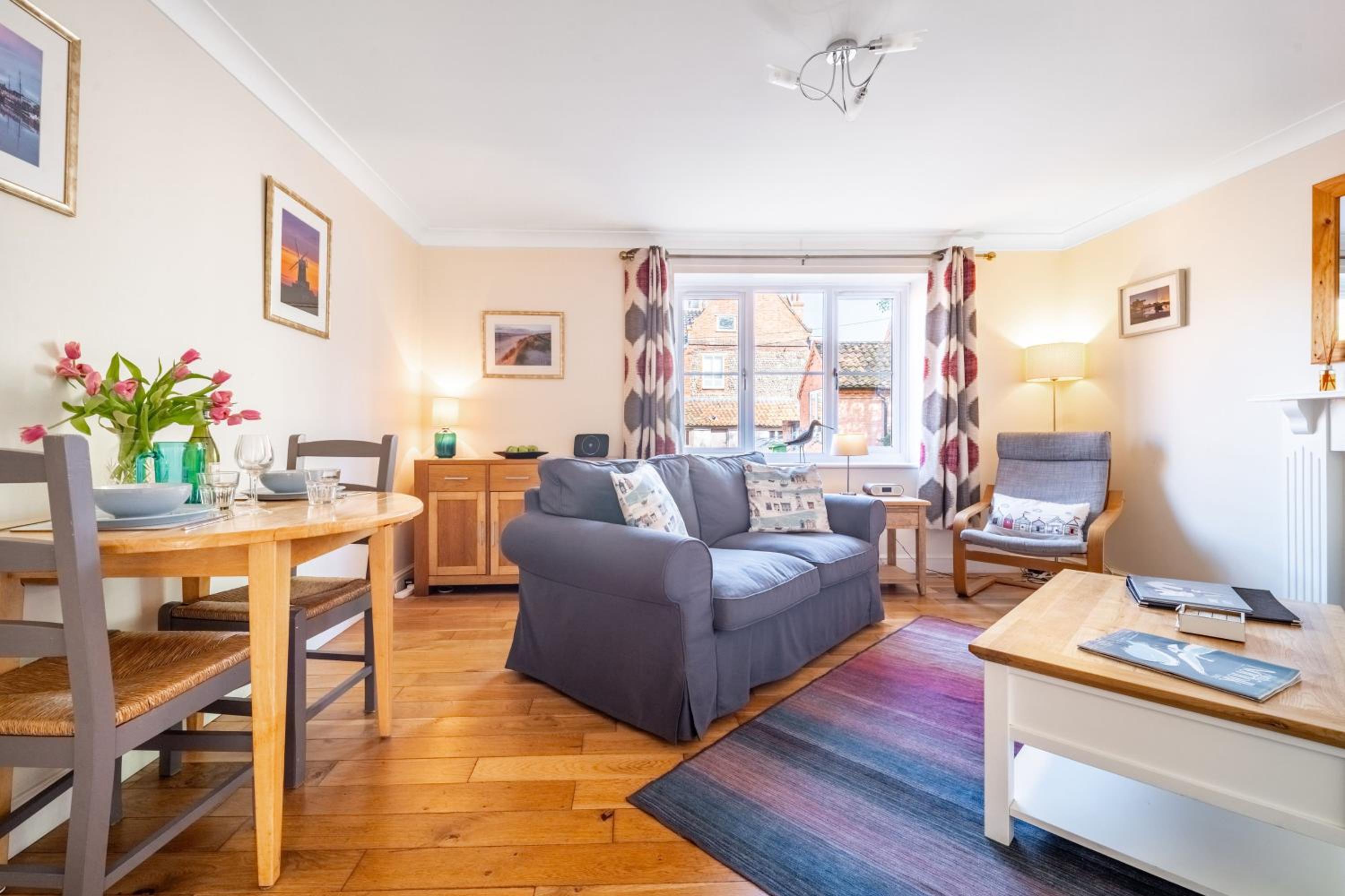 Curlew Apartment
