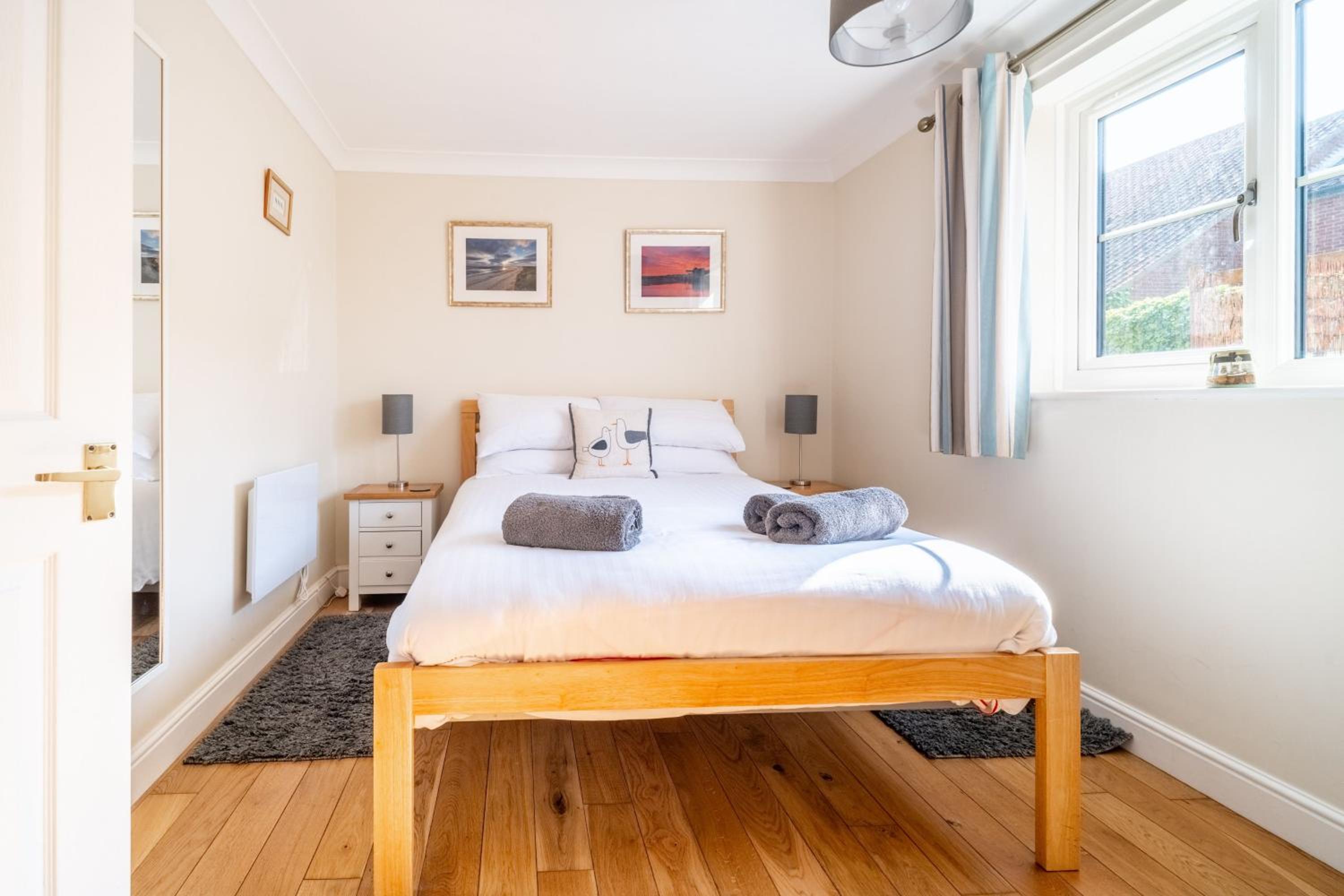 Curlew Apartment