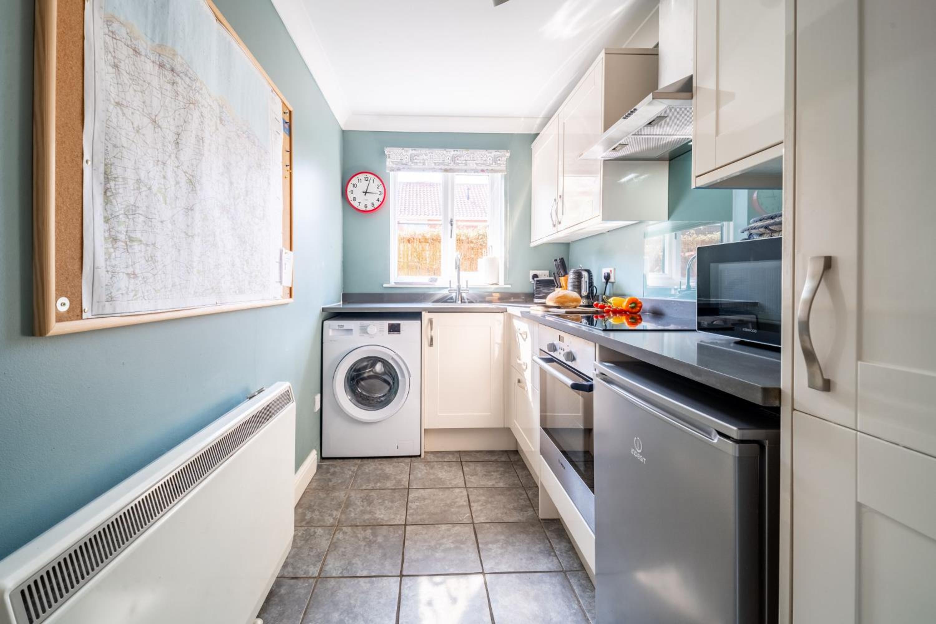 Curlew Apartment