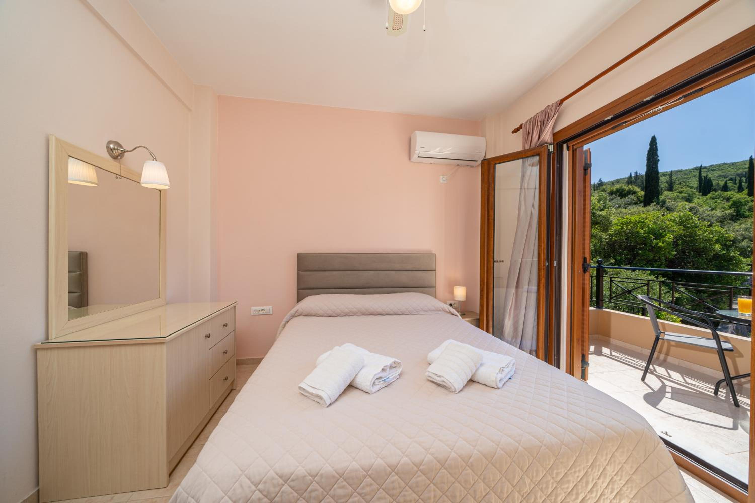 Mariel House Fiskardo Kefalonia view 3