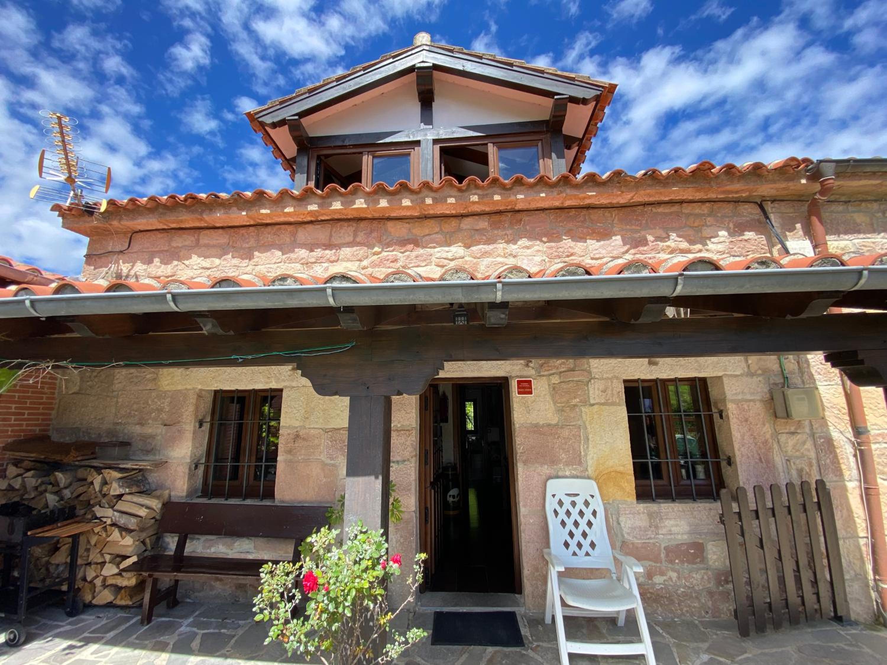 Casa Sandra by Altur Cantabria