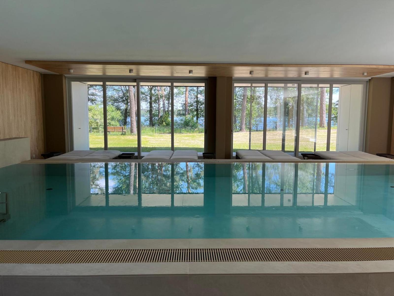 My Marina Apartment mit Pool und Sauna am See