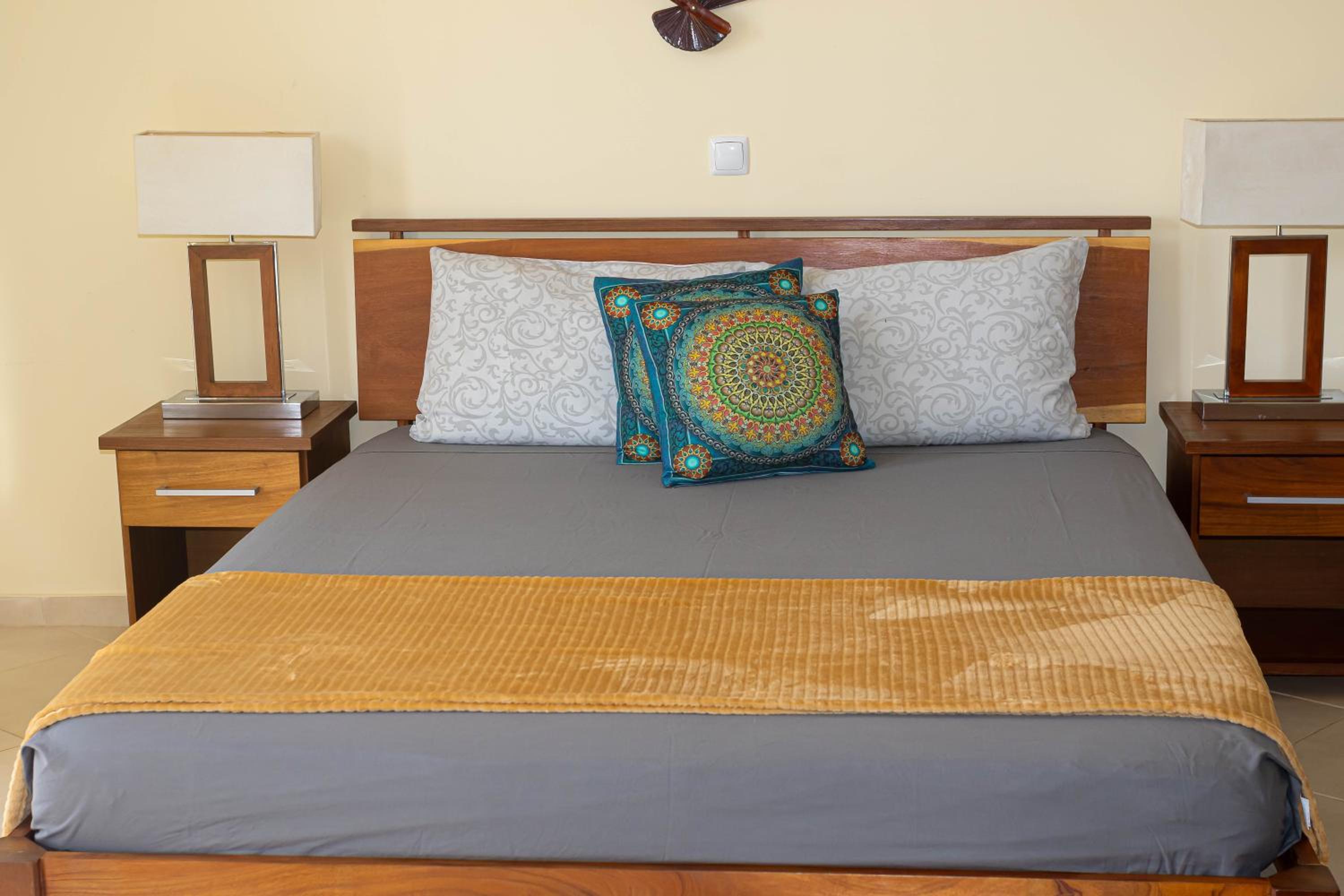 Beauty Plaza Suites