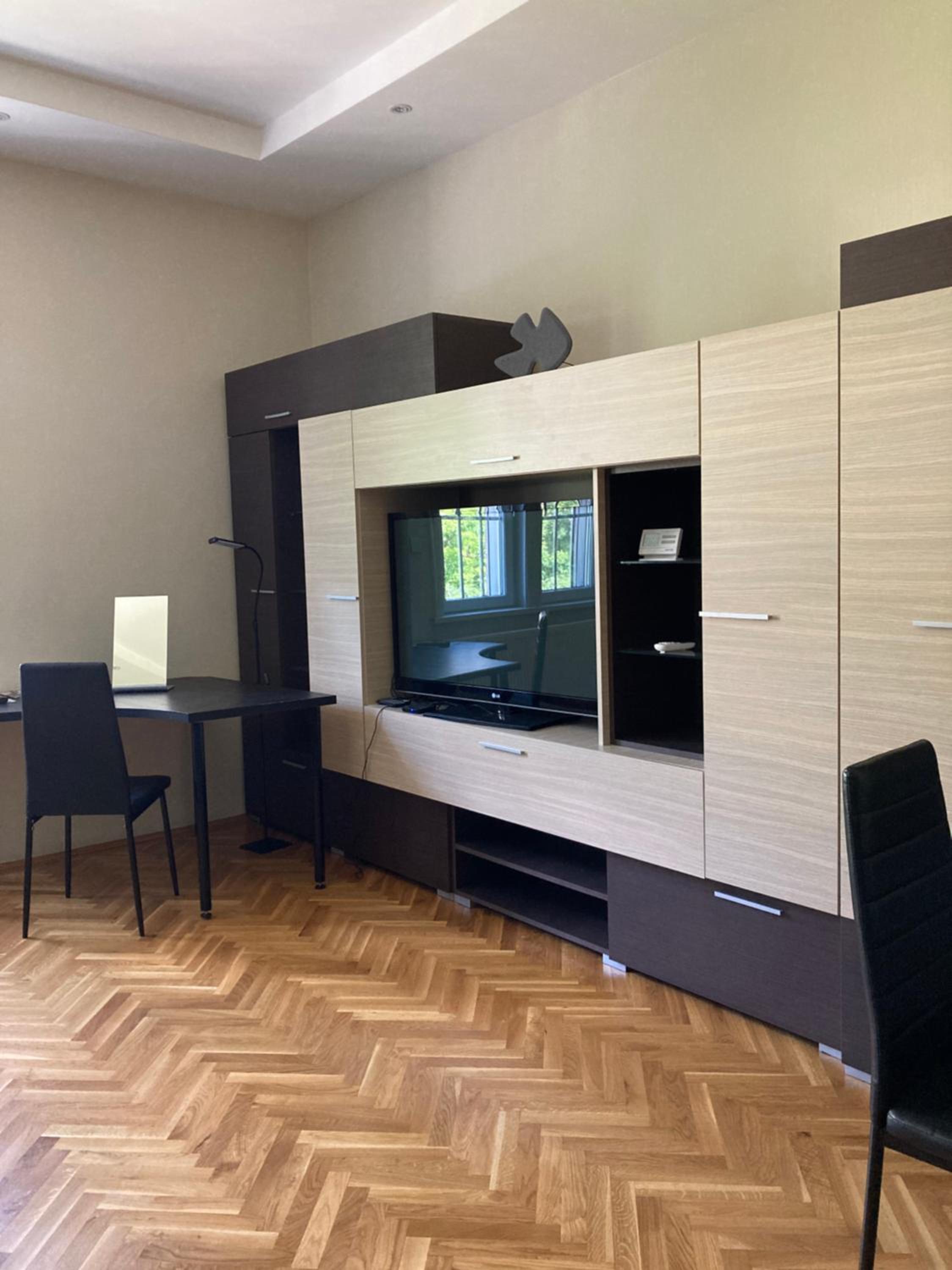 Castel view apartment view 5