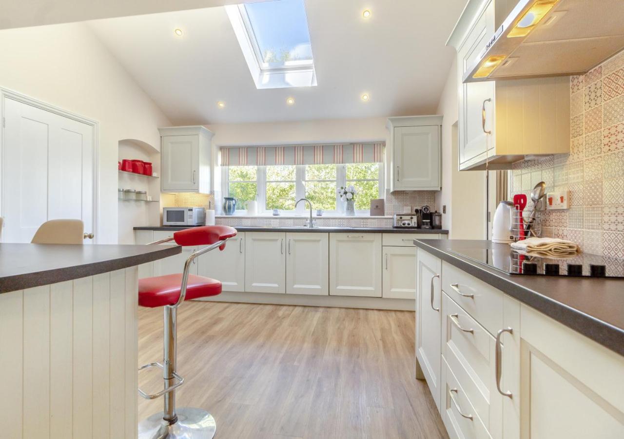 5 Bed in Walberswick oc-hfairh