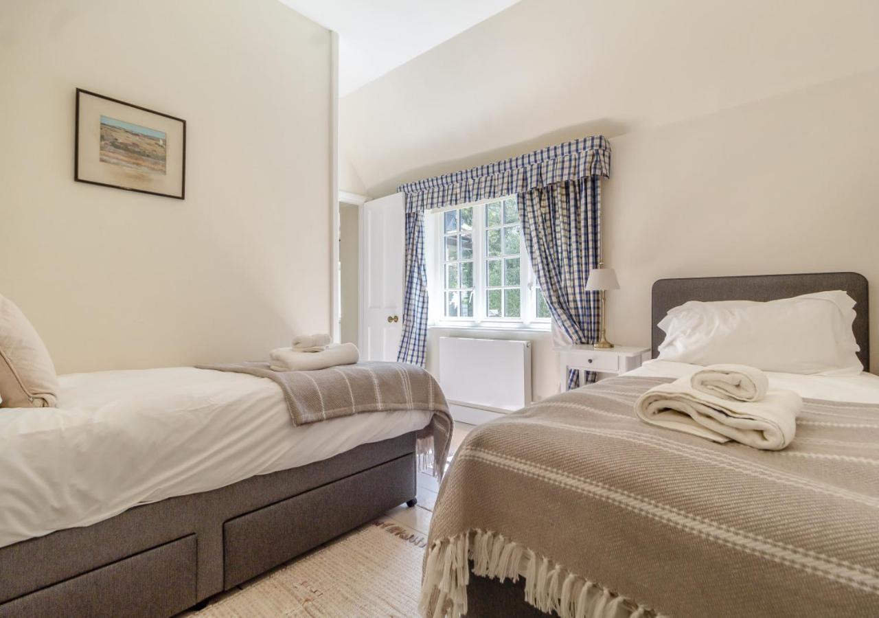 5 Bed in Walberswick oc-hfairh