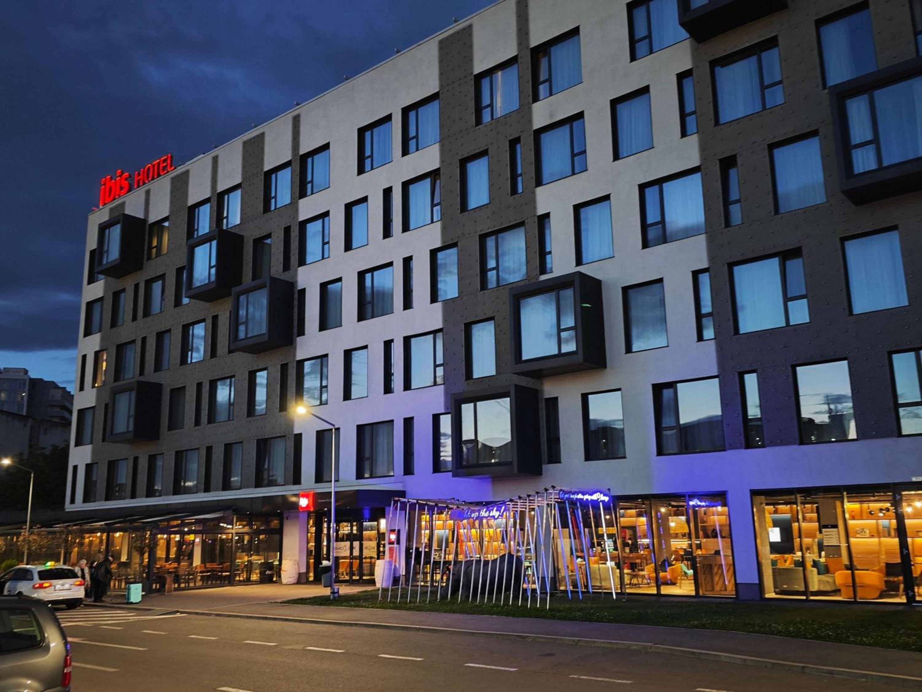 Hotel ibis Timisoara City Center - Image 1