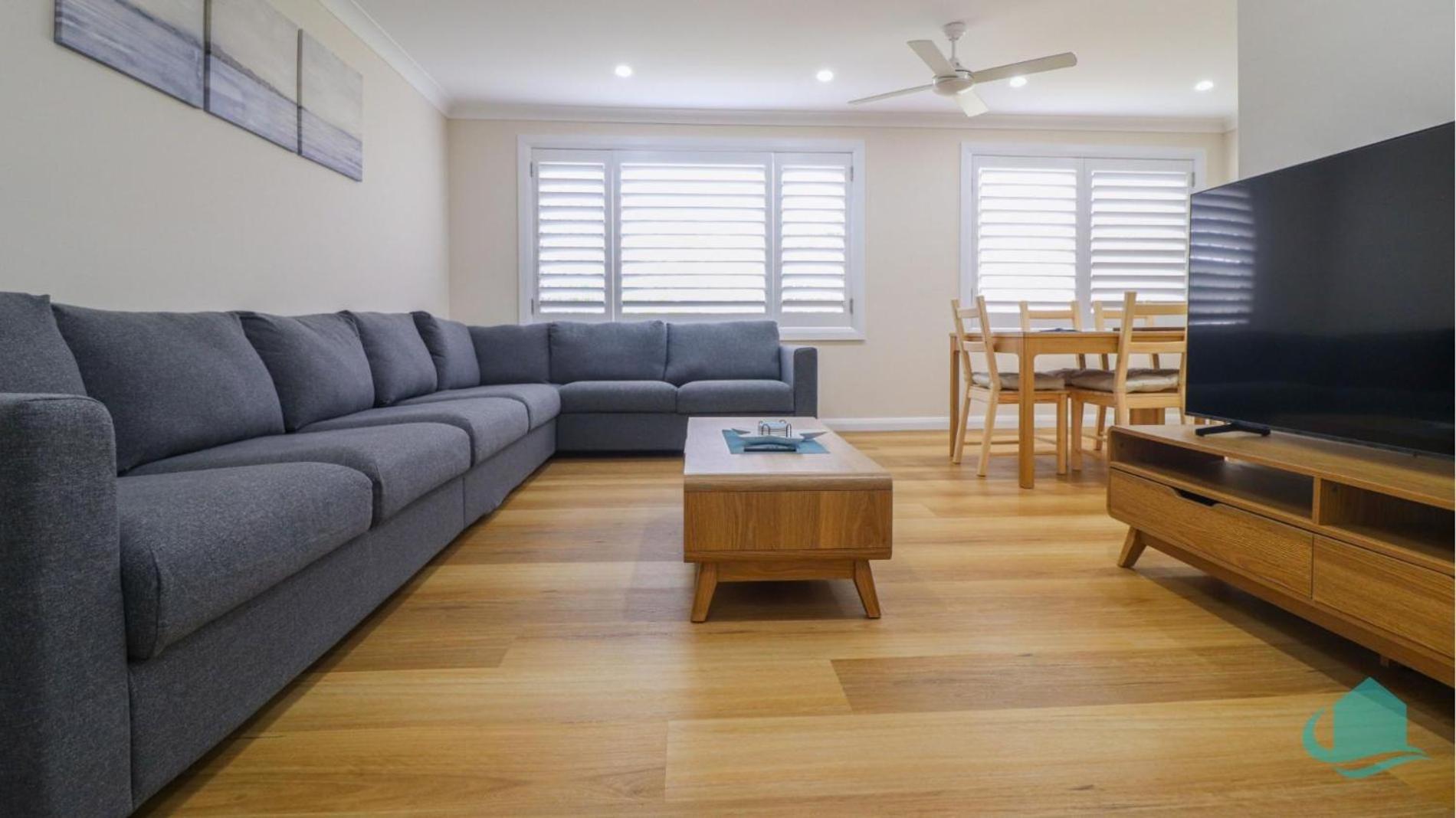 Caves Getaway - Pool, Air conditioned and close to the beach