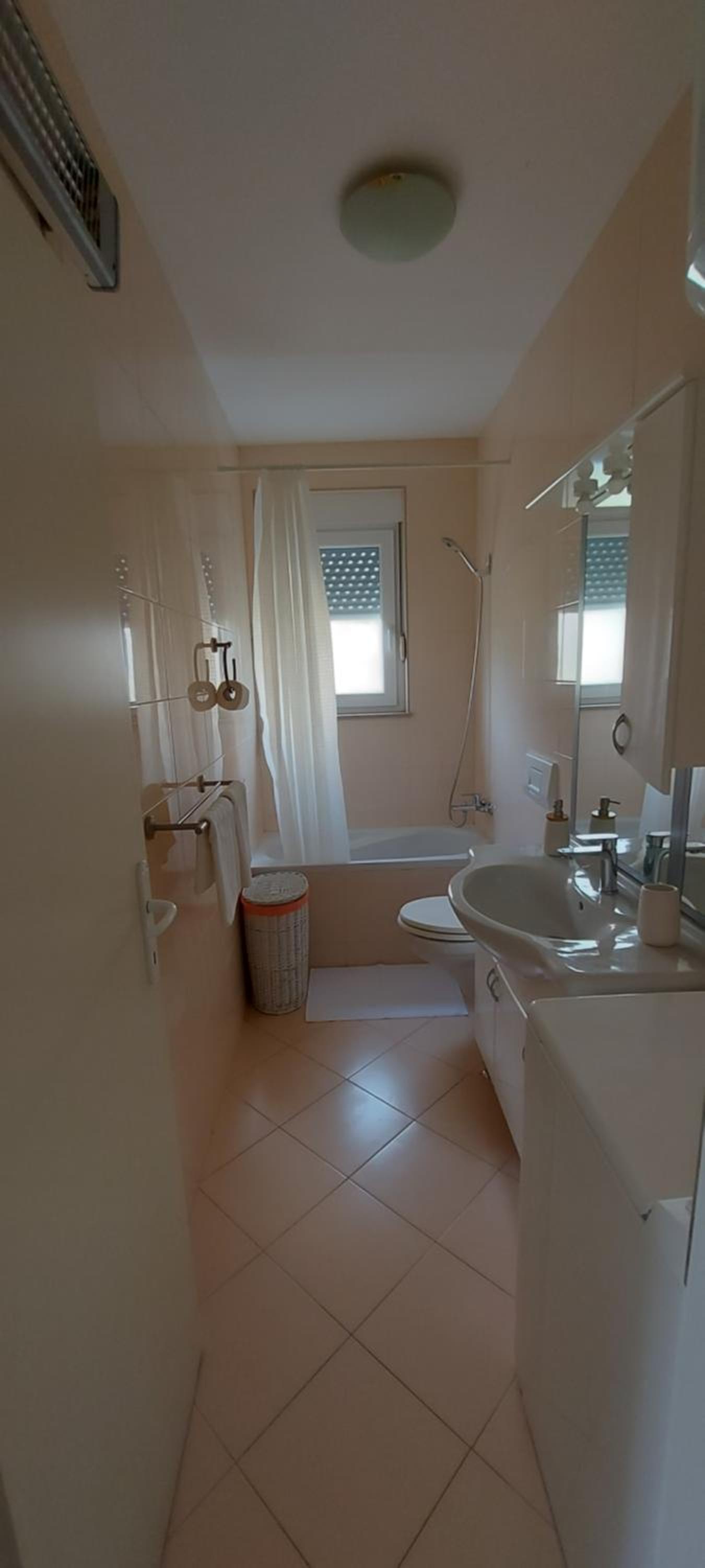 Fjaba Apartment