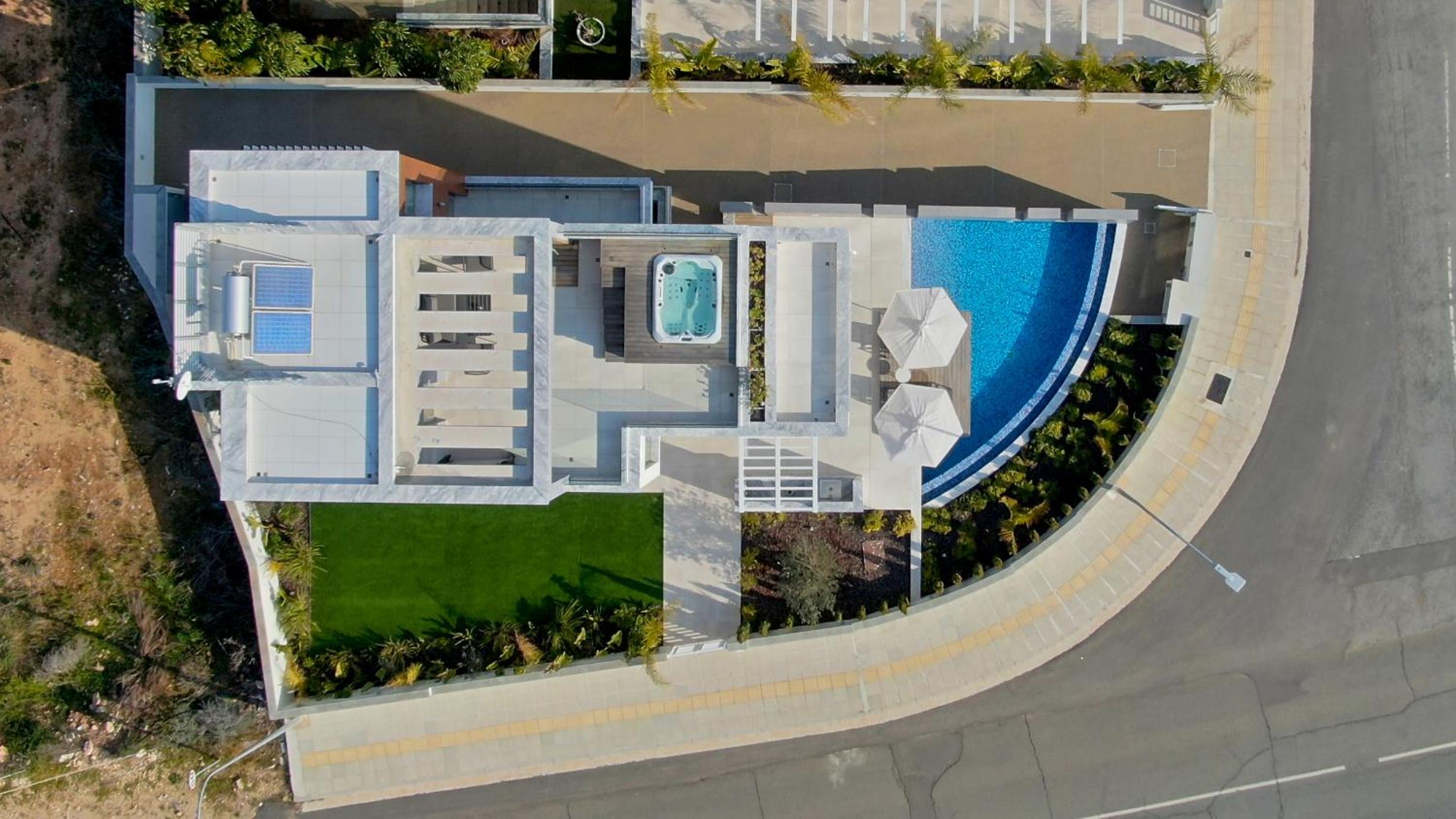Napa Hills Seaview Villas - Iris