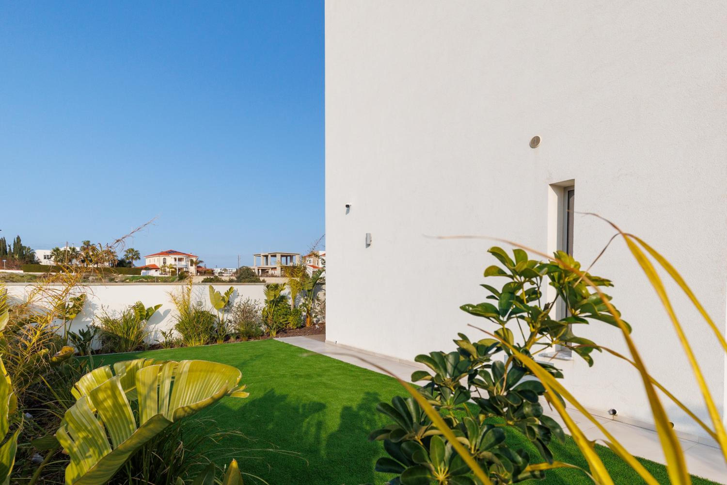 Napa Hills Seaview Villas - Iris