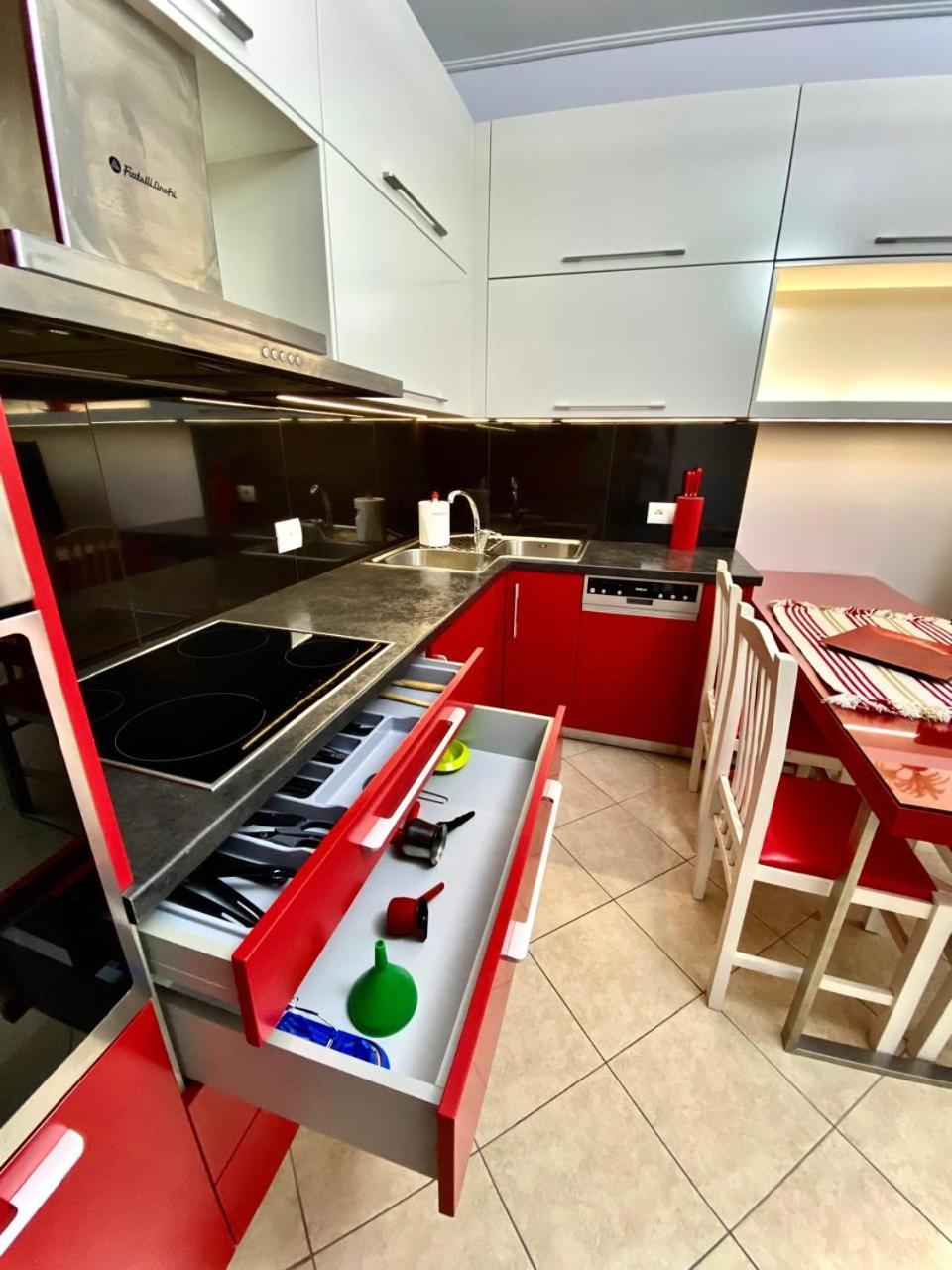 Rose Apartment Saranda Boulevard