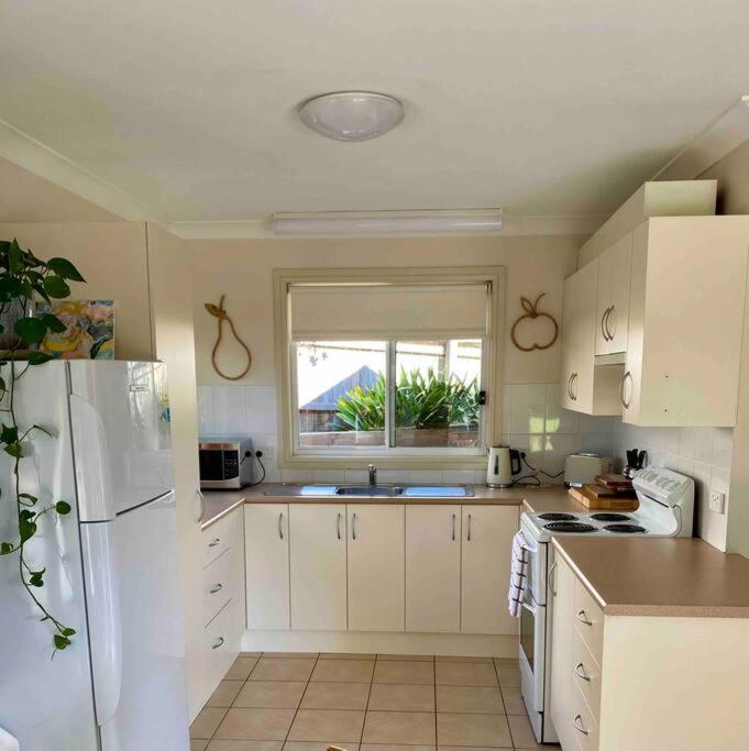 Milton Village Retreat - secluded comfort
