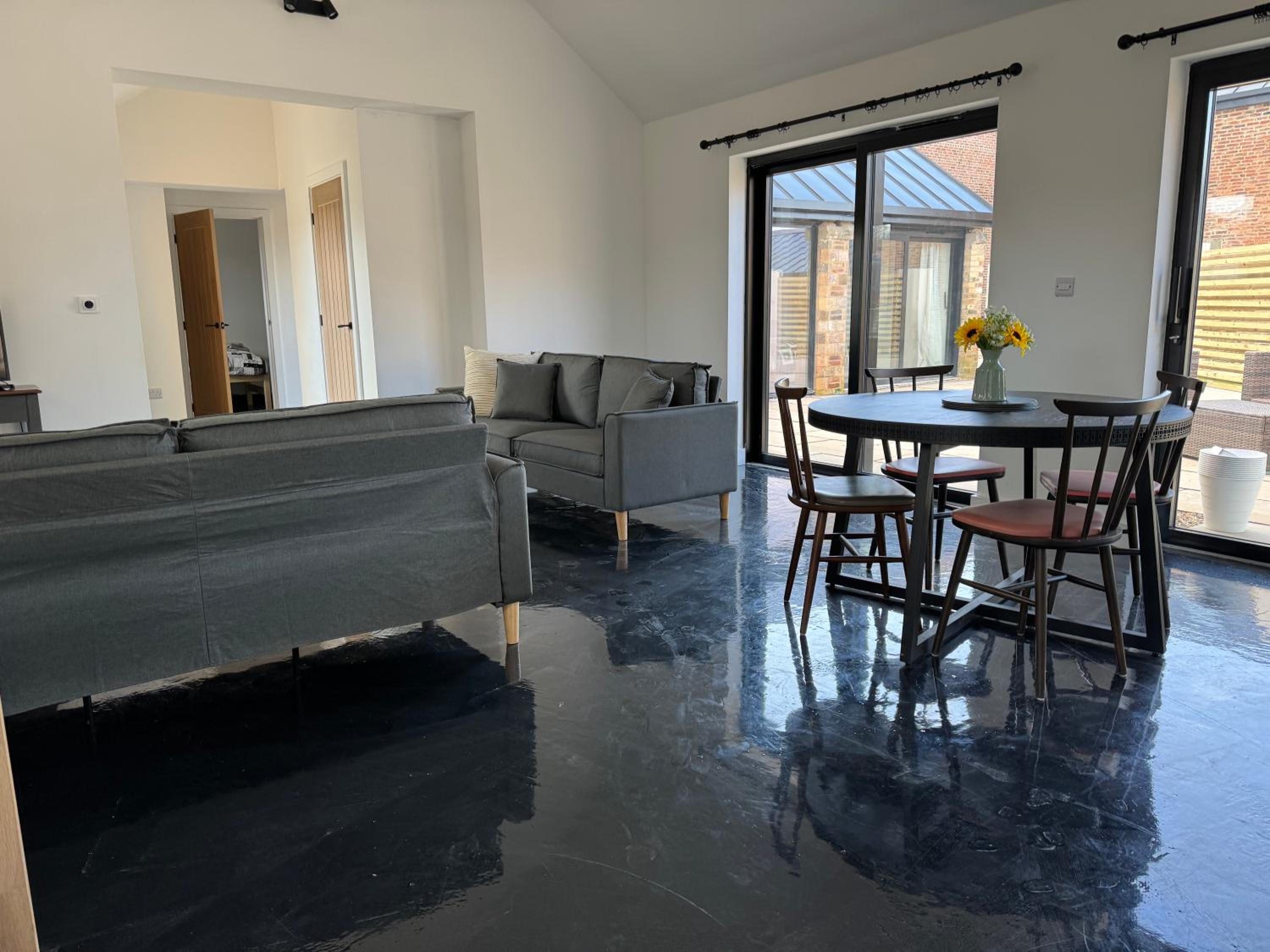 The Stables, Modern 2 bed, 4 person, Rural Barn Conversion with Great Access view 2