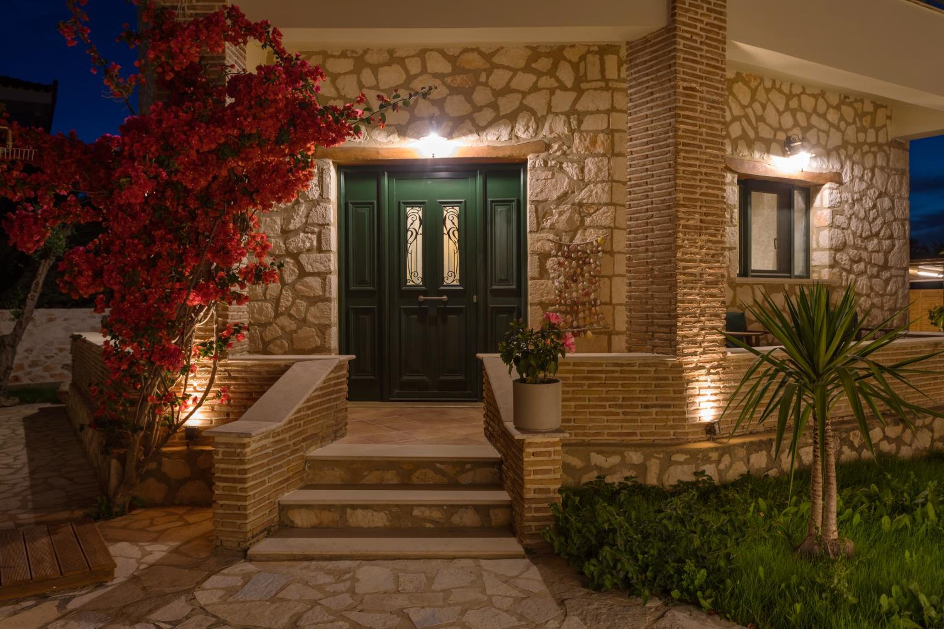 DANDELION stone house