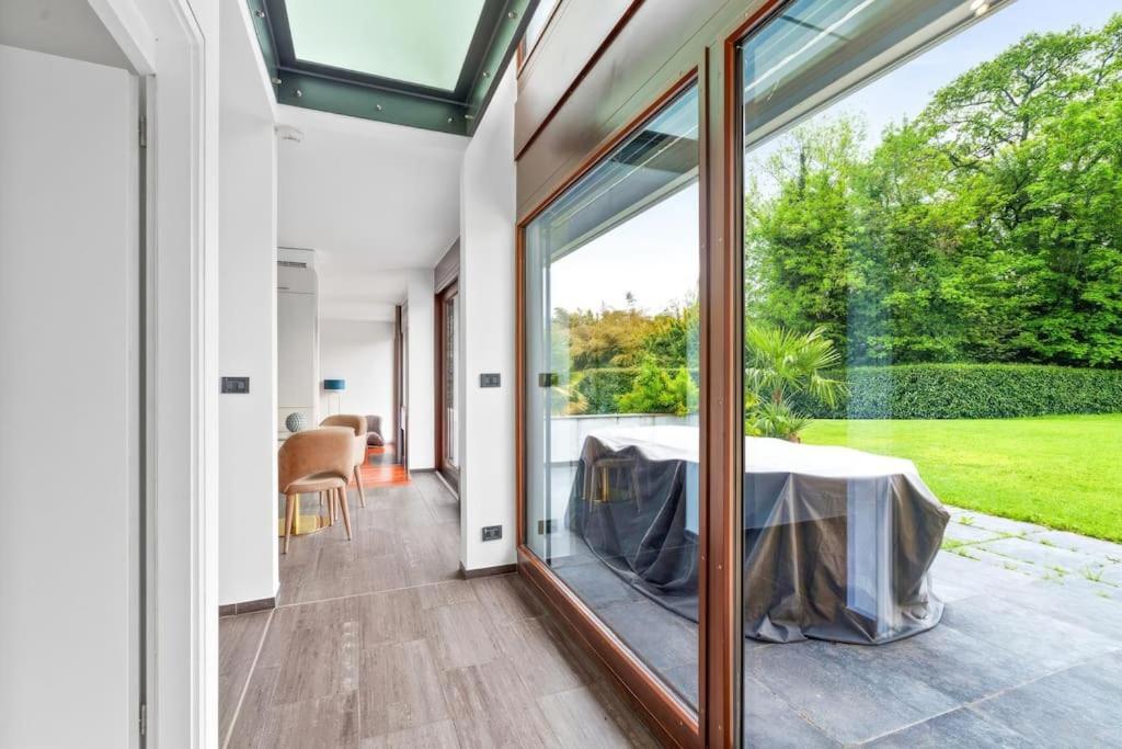 5-Bedroom Villa - Mountain Views