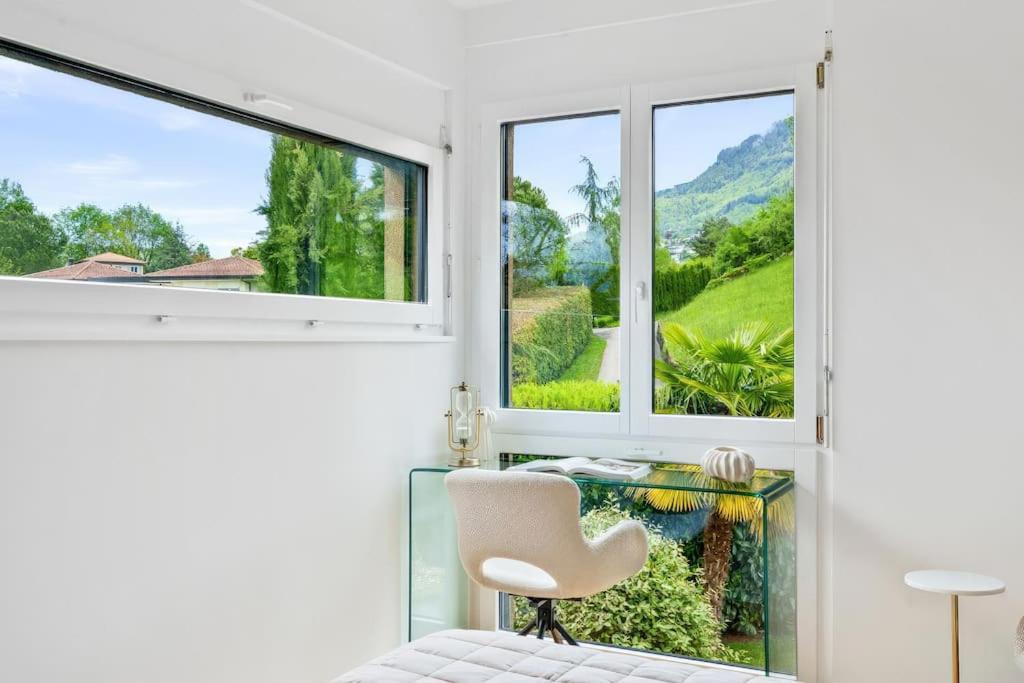 5-Bedroom Villa - Mountain Views