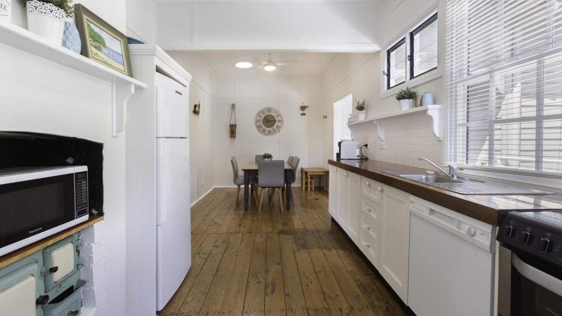 'Wagstaffe Cottage' by HolidayCo