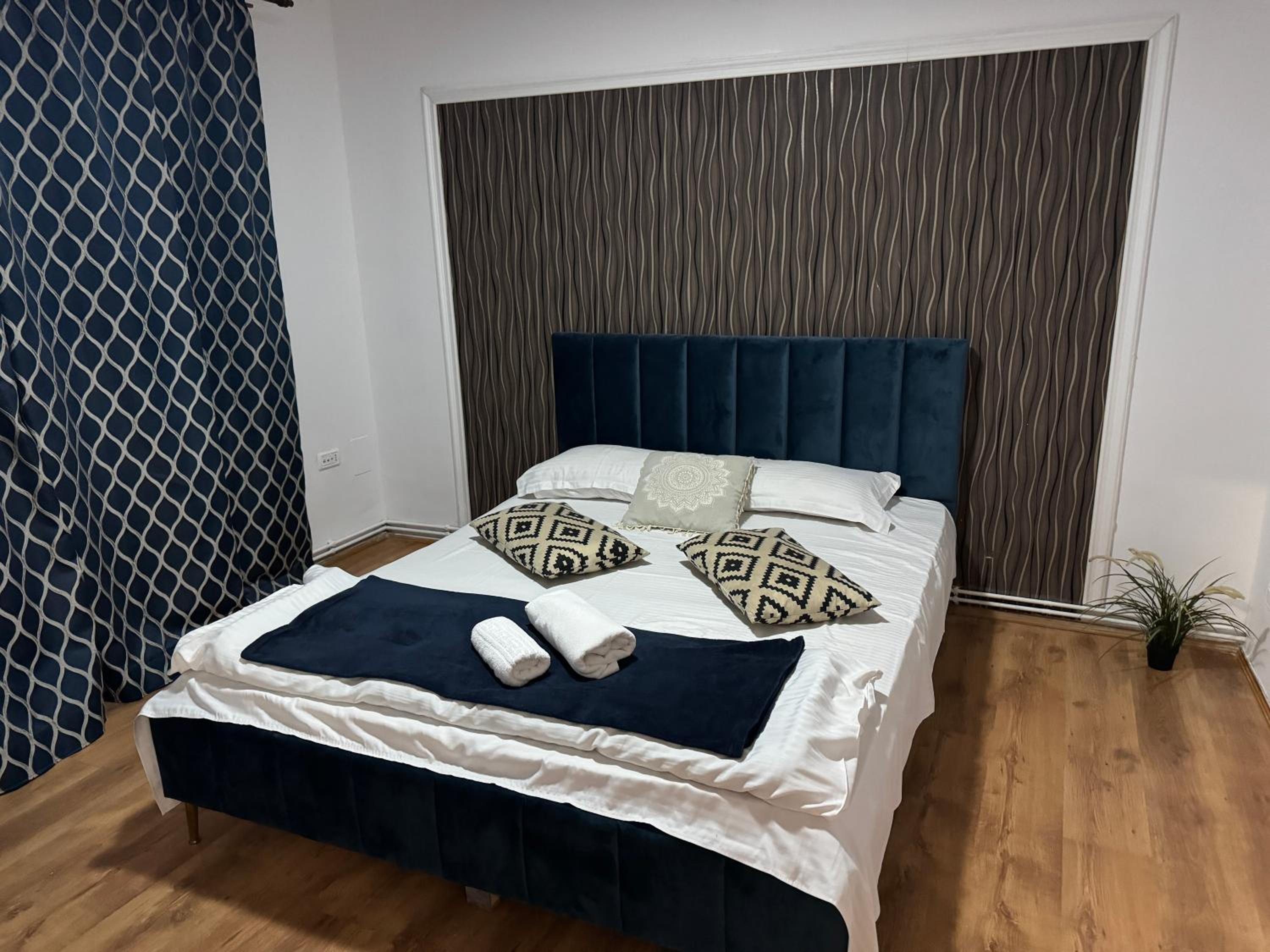 Muresenilor Residence en Braşov — bedroom