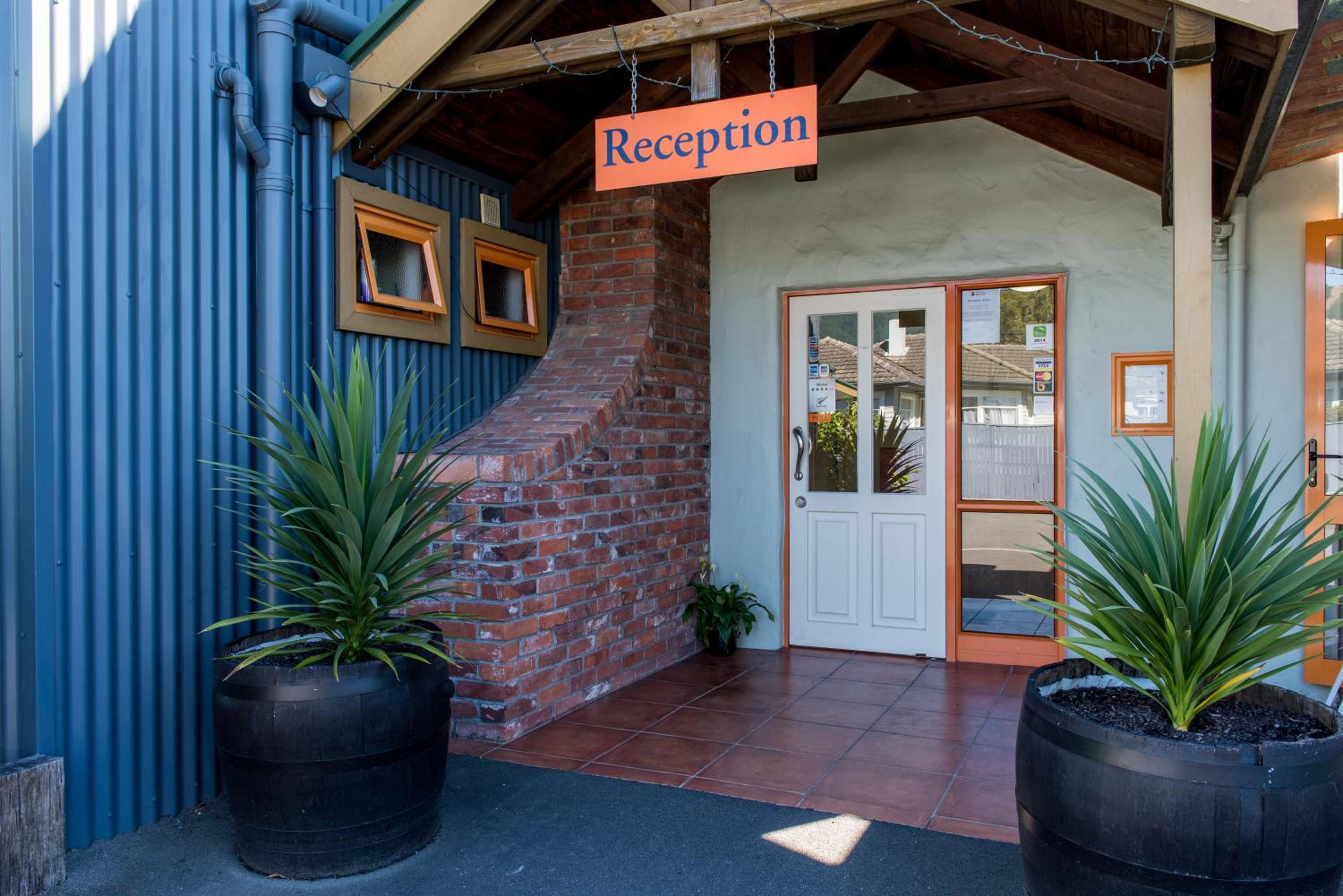 Gladstone Motel - Image 2