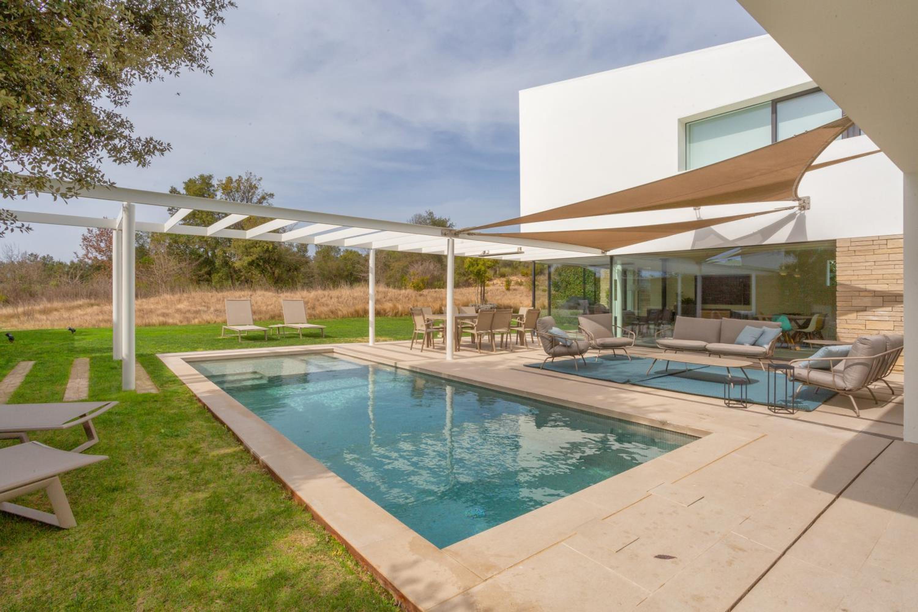 Holiday Rentals at Camiral, a Quinta do Lago Resort