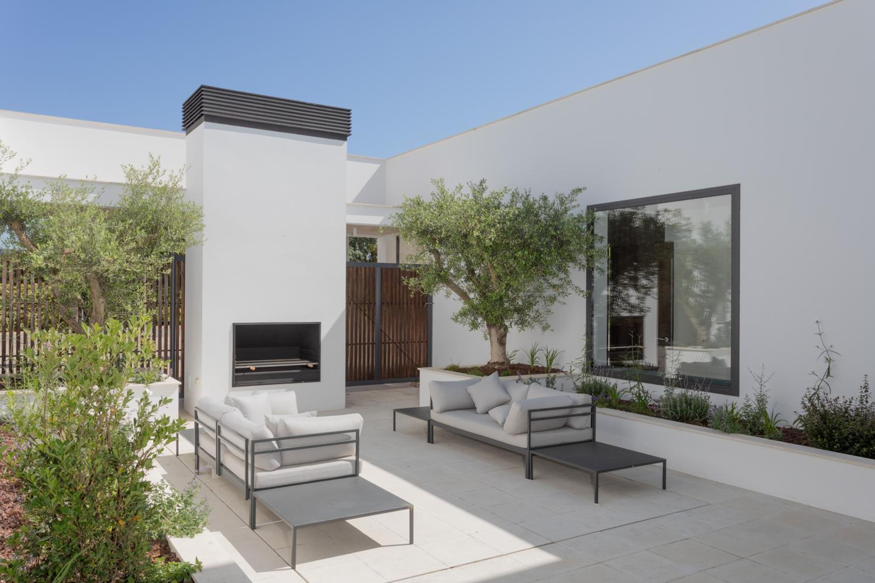 Holiday Rentals at Camiral, a Quinta do Lago Resort