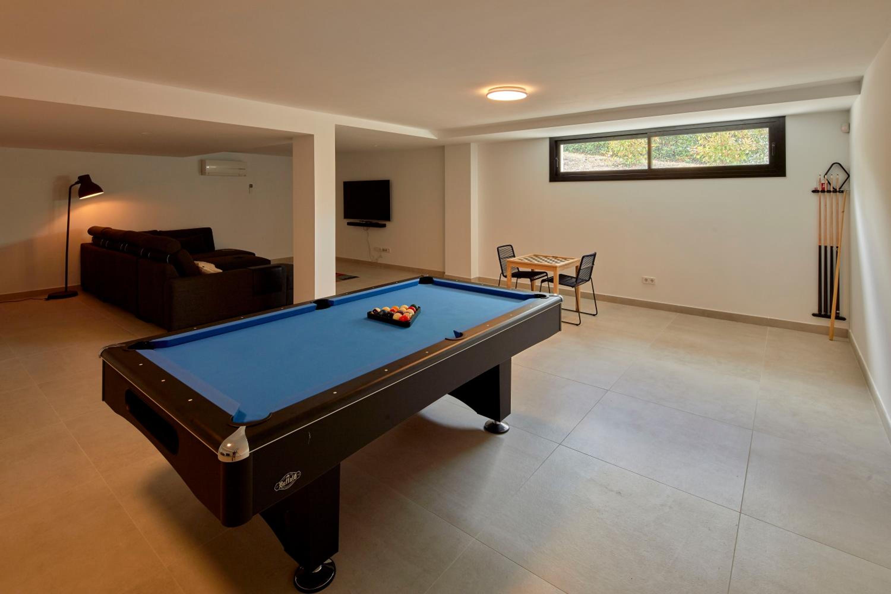 Holiday Rentals at Camiral, a Quinta do Lago Resort