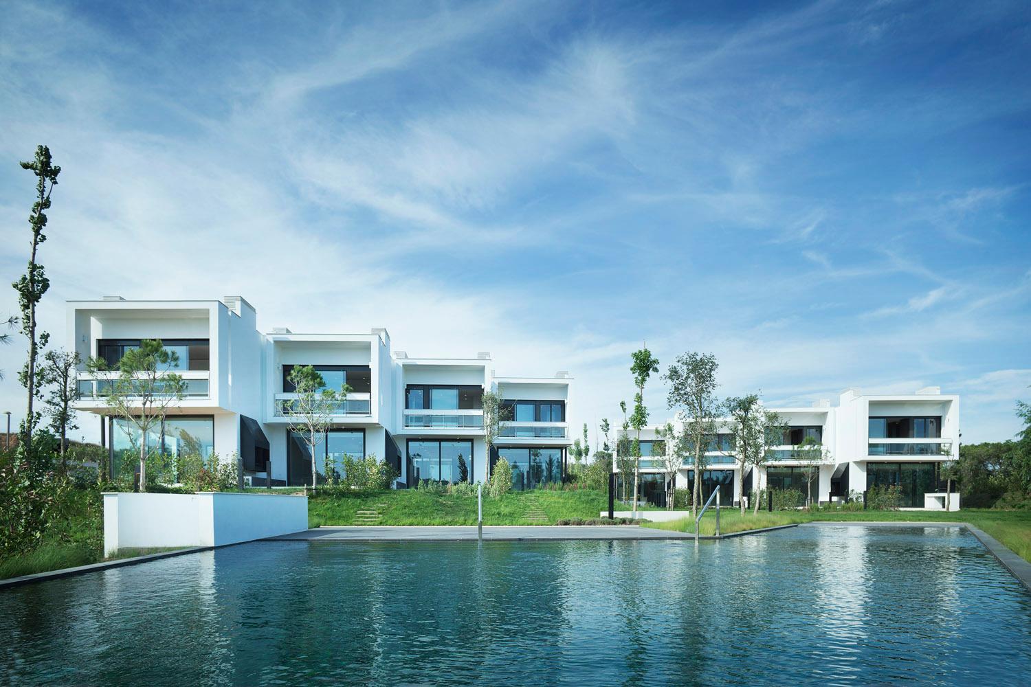Holiday Rentals at Camiral, a Quinta do Lago Resort